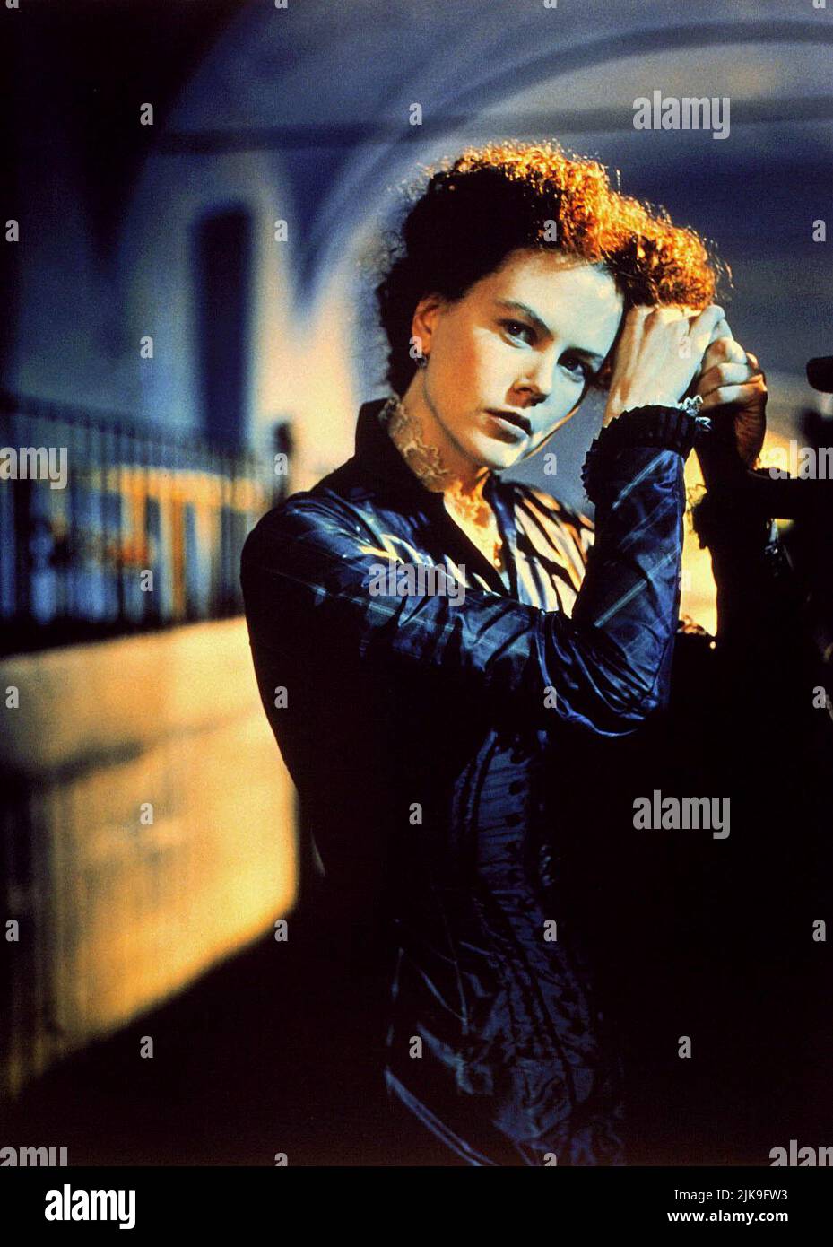 Nicole Kidman Film: The Portrait Of A Lady (USA/UK 1996) Characters: Isabel Archer  / Based On The Book By Henry James Director: Jane Campion 28 August 1996   **WARNING** This Photograph is for editorial use only and is the copyright of PROPAGANDA FILMS and/or the Photographer assigned by the Film or Production Company and can only be reproduced by publications in conjunction with the promotion of the above Film. A Mandatory Credit To PROPAGANDA FILMS is required. The Photographer should also be credited when known. No commercial use can be granted without written authority from the Film Compa Stock Photo