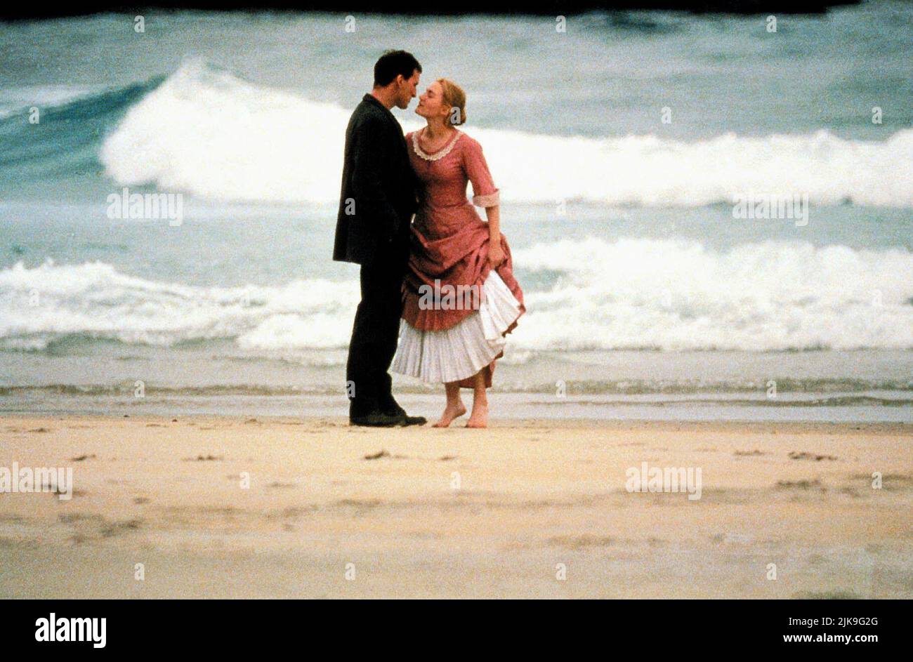 Christopher Eccleston & Kate Winslet Film: Jude (1996) Characters: Jude Fawley & Sue Bridehead  Director: Michael Winterbottom 10 September 1996   **WARNING** This Photograph is for editorial use only and is the copyright of BBC and/or the Photographer assigned by the Film or Production Company and can only be reproduced by publications in conjunction with the promotion of the above Film. A Mandatory Credit To BBC is required. The Photographer should also be credited when known. No commercial use can be granted without written authority from the Film Company. Stock Photo