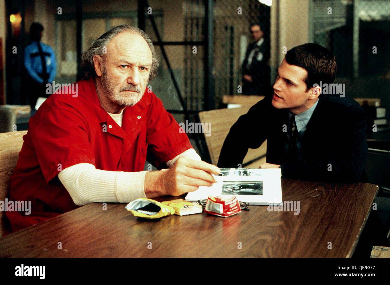 Gene Hackman & Chris O'Donnell Film: The Chamber (1996) Characters: Sam Cayhall & Adam Hall  Director: James Foley 11 October 1996   **WARNING** This Photograph is for editorial use only and is the copyright of UNIVERSAL PICTURES and/or the Photographer assigned by the Film or Production Company and can only be reproduced by publications in conjunction with the promotion of the above Film. A Mandatory Credit To UNIVERSAL PICTURES is required. The Photographer should also be credited when known. No commercial use can be granted without written authority from the Film Company. Stock Photo