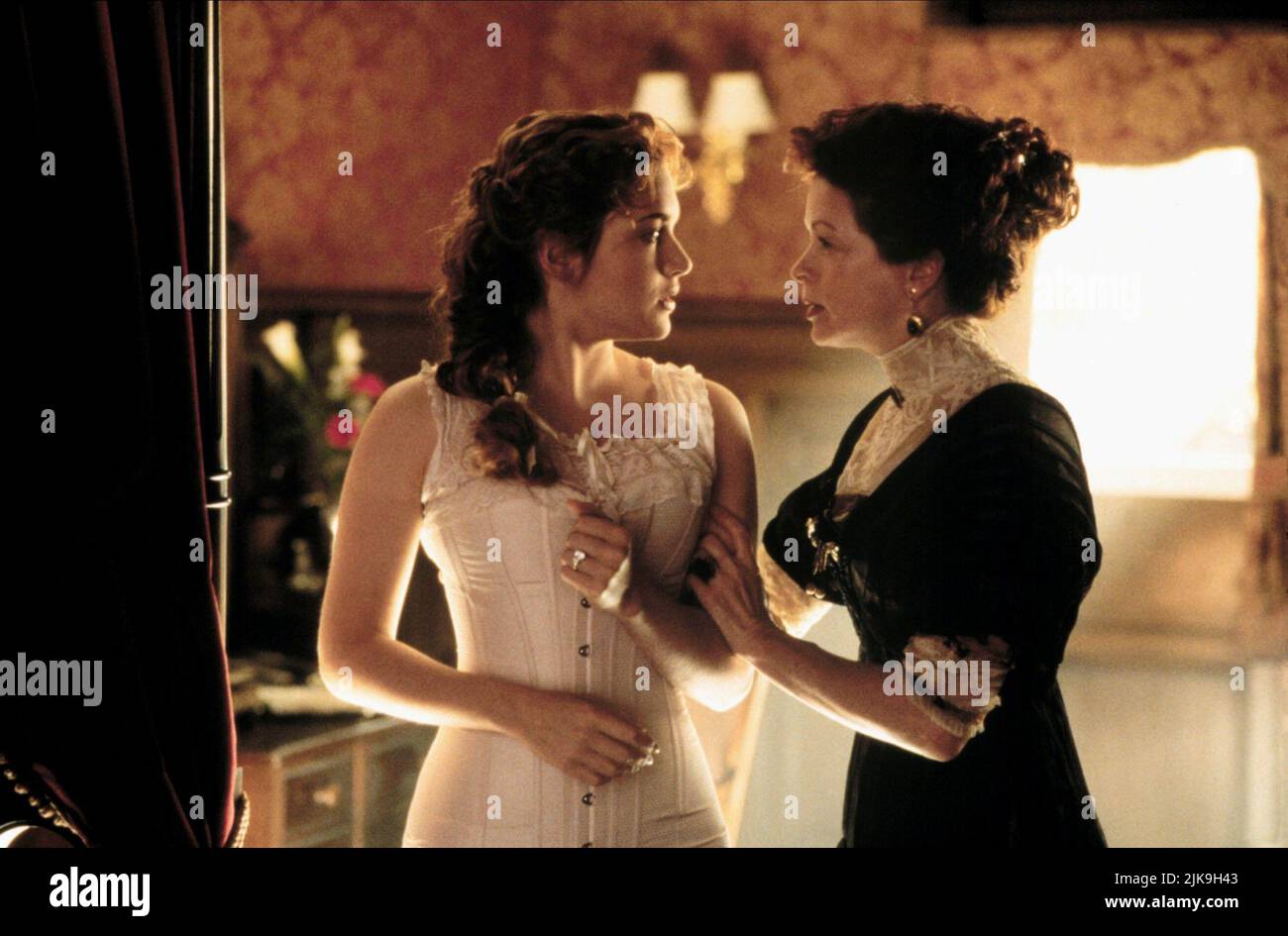 rose dewitt bukater from titanic