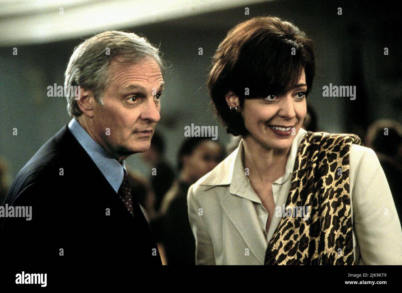 Alan Alda & Allison Janney Film: The Object Of My Affection (1998) Characters: Sidney Miller & Constance Miller  Director: Nicholas Hytner 17 April 1998   **WARNING** This Photograph is for editorial use only and is the copyright of 20TH CENTURY FOX and/or the Photographer assigned by the Film or Production Company and can only be reproduced by publications in conjunction with the promotion of the above Film. A Mandatory Credit To 20TH CENTURY FOX is required. The Photographer should also be credited when known. No commercial use can be granted without written authority from the Film Company. Stock Photo