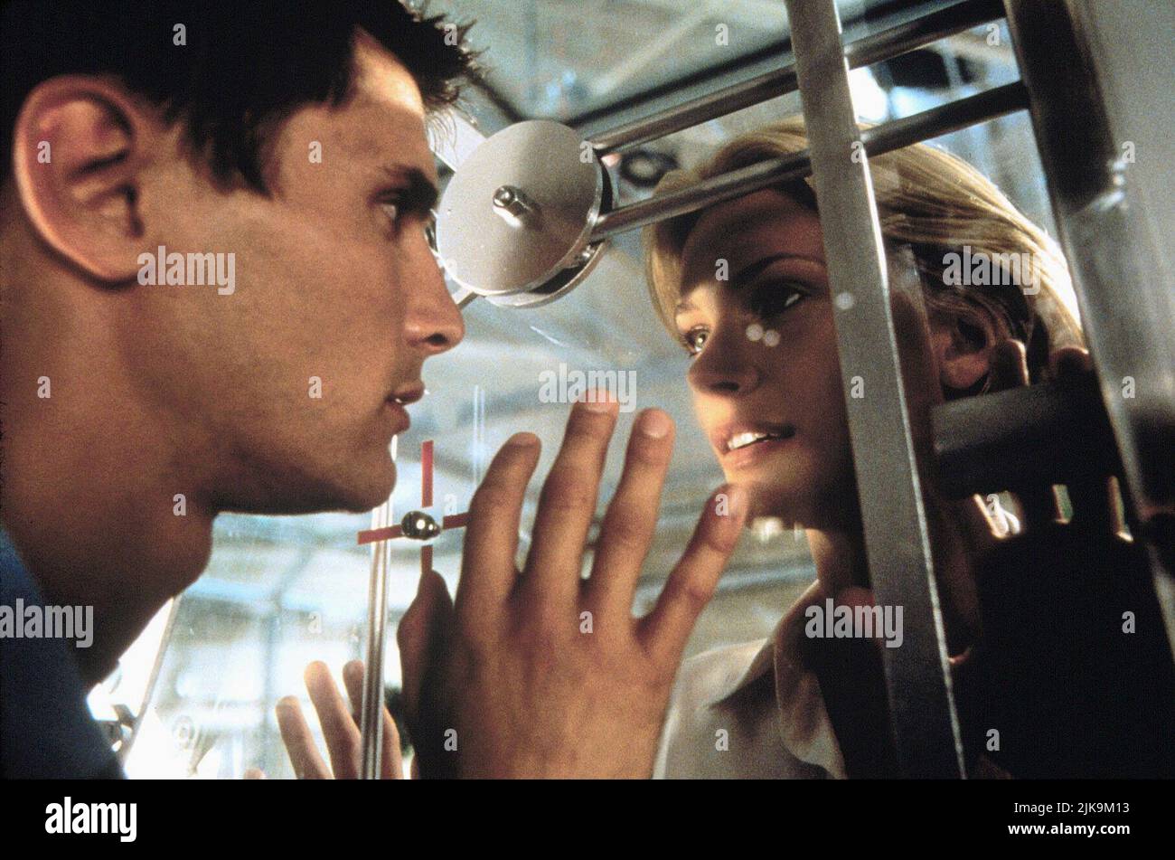Justin Lazard & Natasha Henstridge Film: Species Ii; Species 2 (USA 1998)  Characters: Patrick Ross & Eve Director: Peter Medak 10 April 1998  **WARNING** This Photograph is for editorial use only and