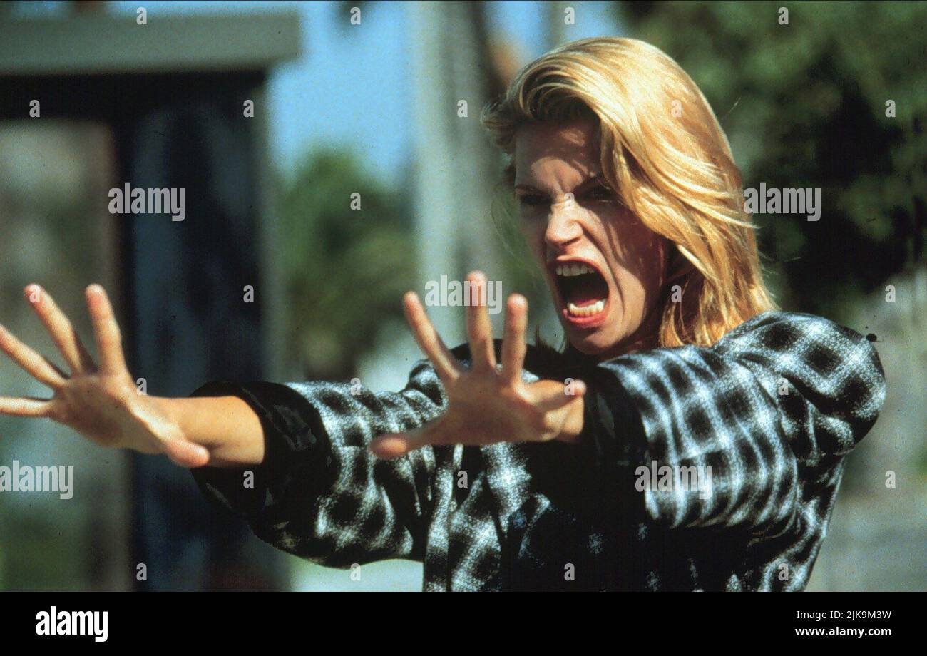 Natasha Henstridge Film: Species (USA 1995) Characters: Sil  Director: Roger Donaldson 07 July 1995   **WARNING** This Photograph is for editorial use only and is the copyright of MGM and/or the Photographer assigned by the Film or Production Company and can only be reproduced by publications in conjunction with the promotion of the above Film. A Mandatory Credit To MGM is required. The Photographer should also be credited when known. No commercial use can be granted without written authority from the Film Company. Stock Photo