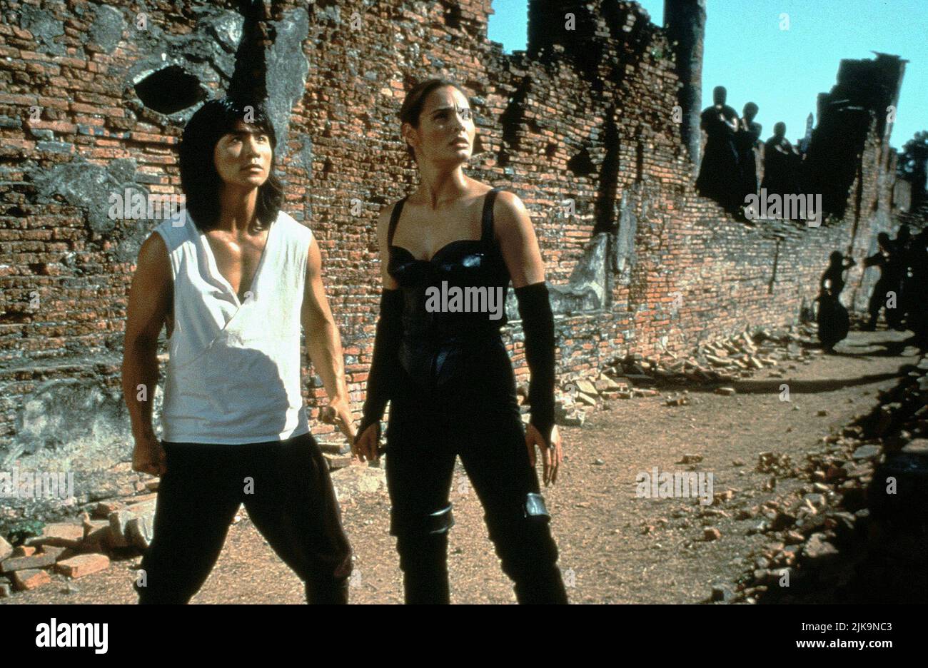 Robin Shou & Talisa Soto Film: Mortal Kombat 2: Annihilation (1995) Characters: Liu Kang & Princess Kitana  Director: John R. Leonetti 21 November 1997   **WARNING** This Photograph is for editorial use only and is the copyright of NEW LINE and/or the Photographer assigned by the Film or Production Company and can only be reproduced by publications in conjunction with the promotion of the above Film. A Mandatory Credit To NEW LINE is required. The Photographer should also be credited when known. No commercial use can be granted without written authority from the Film Company. Stock Photo