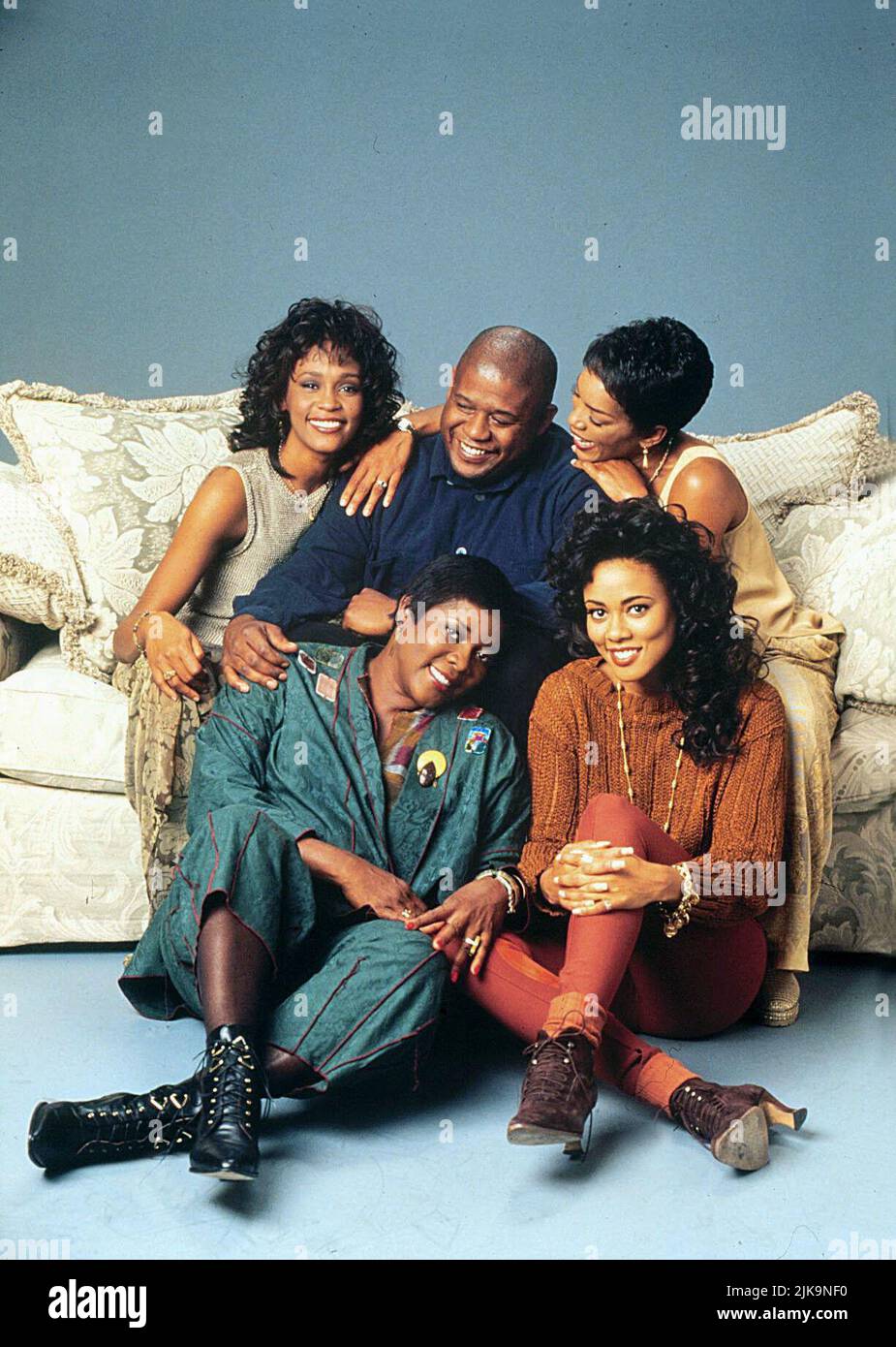 Angela bassett whitney houston waiting hi res stock photography and