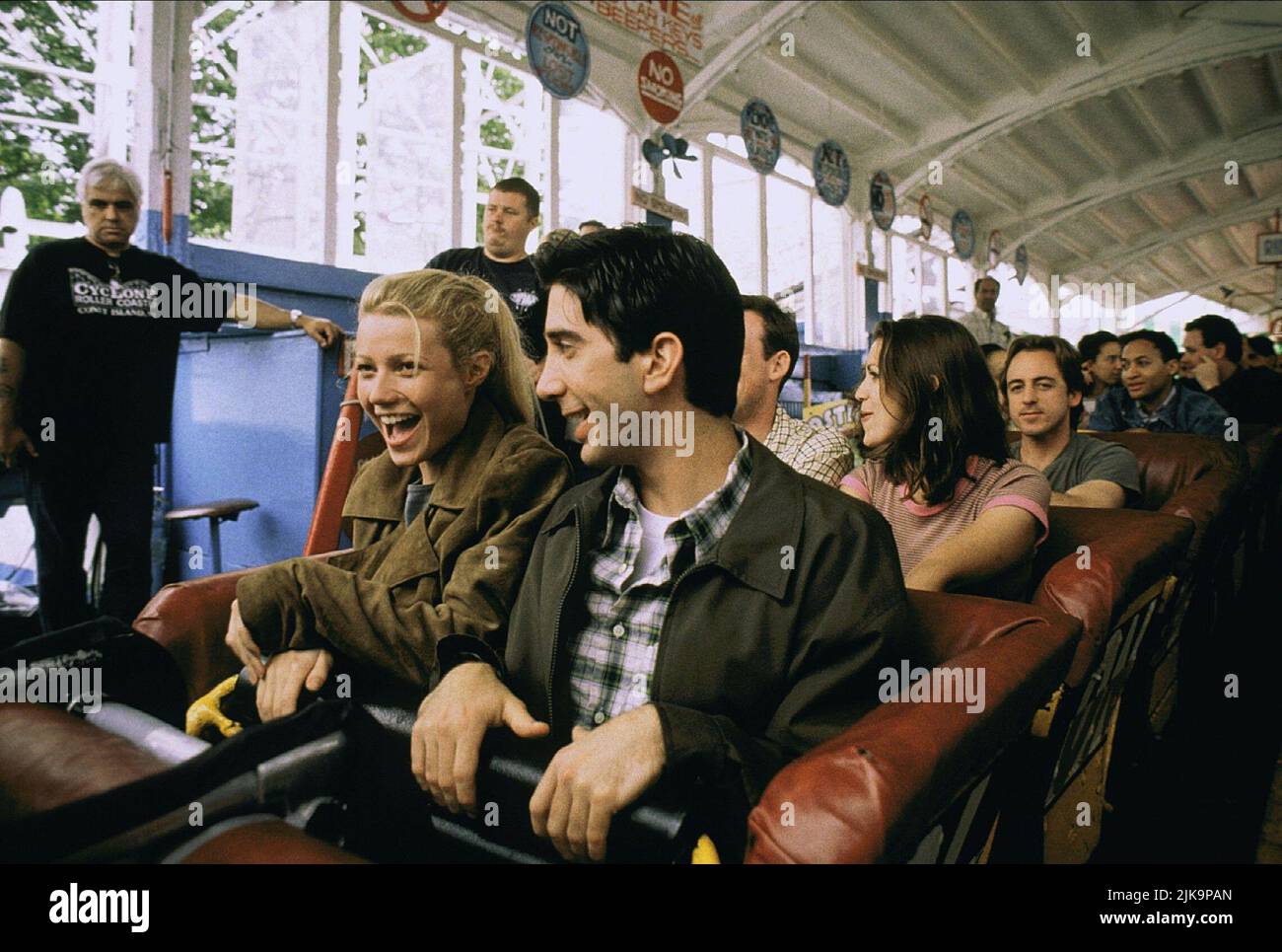 Gwyneth Paltrow & David Schwimmer  Film The Pallbearer;  (1995) Characters: Julie DeMarco & Tom Thompson  Director: Matt Reeves 03 May 1996   **WARNING** This Photograph is for editorial use only and is the copyright of COLUMBIA and/or the Photographer assigned by the  Film or Production Company and can only be reproduced by publications in conjunction with the promotion of the above  Film. A Mandatory Credit To COLUMBIA is required. The Photographer should also be credited when known. No commercial use can be granted without written authority from the  Film Company. Stock Photo