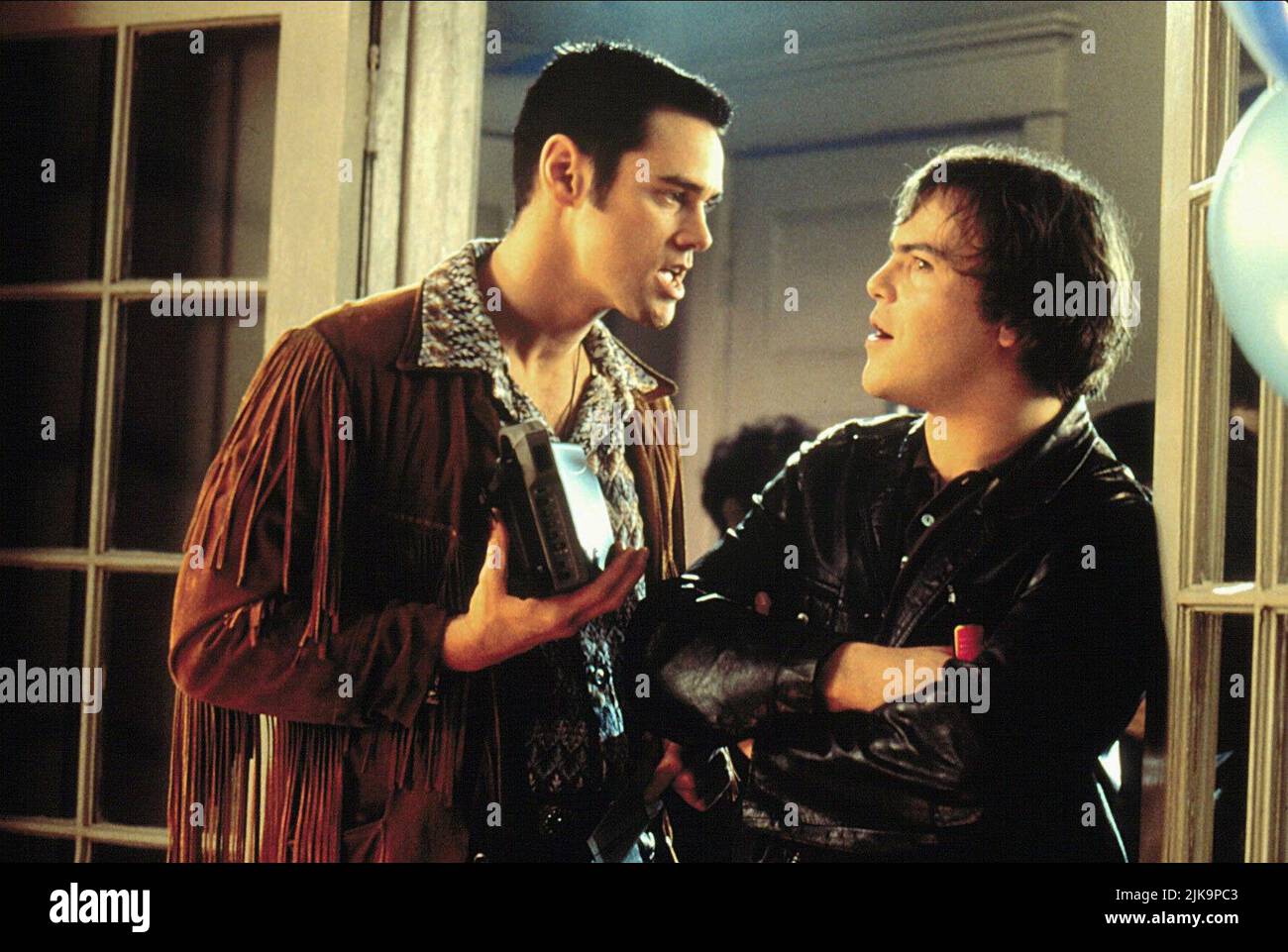 Jim Carrey & Jack Black Film: The Cable Guy (USA 1996) Characters: The Cable Guy & Rick  Director: Ben Stiller 10 June 1996   **WARNING** This Photograph is for editorial use only and is the copyright of COLUMBIA and/or the Photographer assigned by the Film or Production Company and can only be reproduced by publications in conjunction with the promotion of the above Film. A Mandatory Credit To COLUMBIA is required. The Photographer should also be credited when known. No commercial use can be granted without written authority from the Film Company. Stock Photo