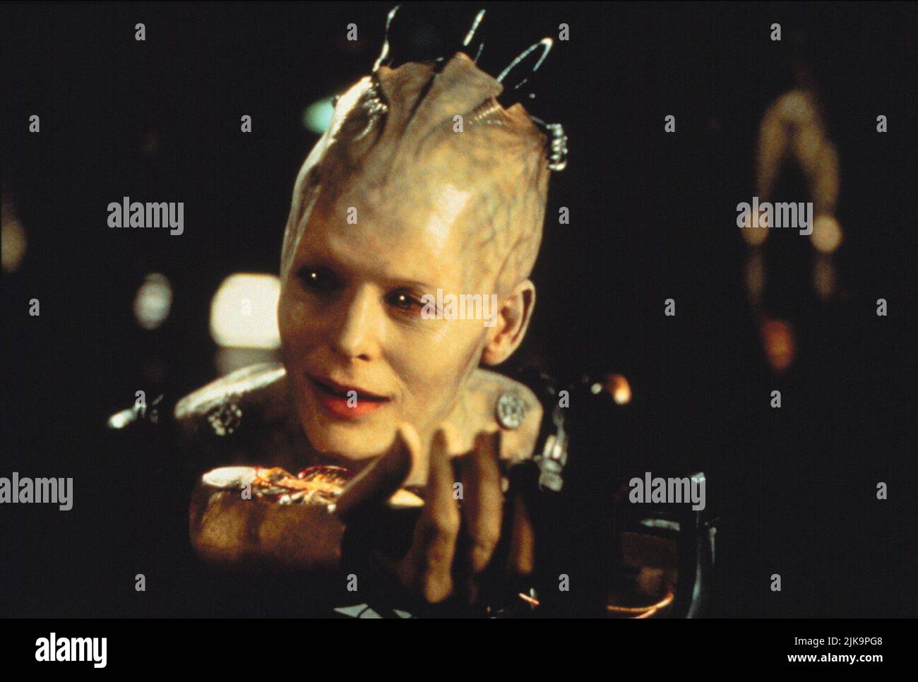 Alice Krige Film: Star Trek: First Contact (USA 1996) Characters: Borg Queen  / Star Trek Viii Director: Jonathan Frakes 18 November 1996   **WARNING** This Photograph is for editorial use only and is the copyright of PARAMOUNT and/or the Photographer assigned by the Film or Production Company and can only be reproduced by publications in conjunction with the promotion of the above Film. A Mandatory Credit To PARAMOUNT is required. The Photographer should also be credited when known. No commercial use can be granted without written authority from the Film Company. Stock Photo