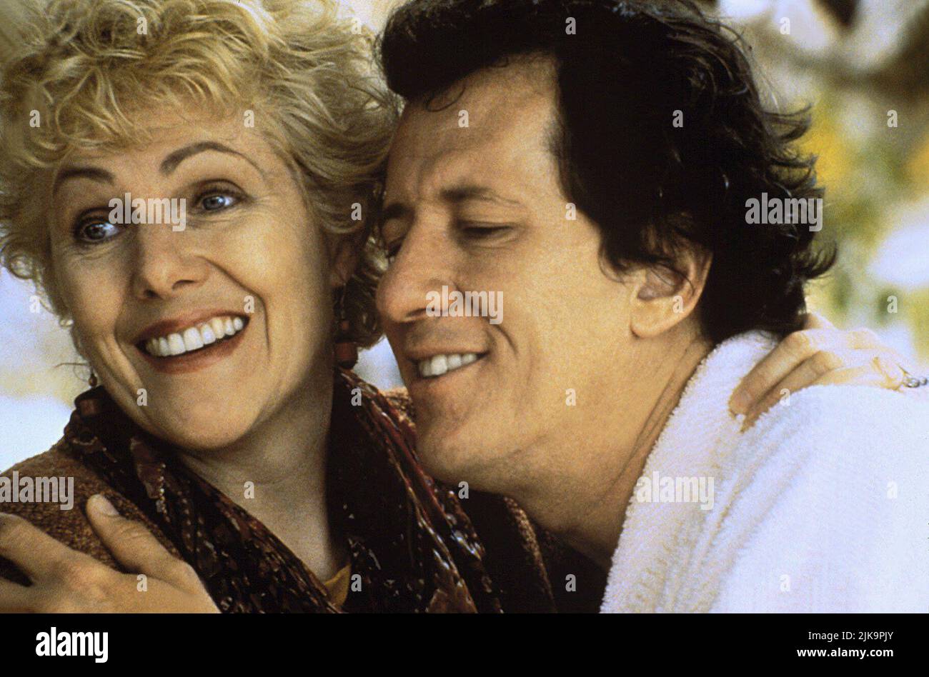 Lynn Redgrave & Geoffrey Rush Film: Shine (AUS 1996) Characters: Gillian & David Helfgott - Adult  Director: Scott Hicks 21 January 1996   **WARNING** This Photograph is for editorial use only and is the copyright of AUSTRALIAN FILM FINANCE and/or the Photographer assigned by the Film or Production Company and can only be reproduced by publications in conjunction with the promotion of the above Film. A Mandatory Credit To AUSTRALIAN FILM FINANCE is required. The Photographer should also be credited when known. No commercial use can be granted without written authority from the Film Company. Stock Photo