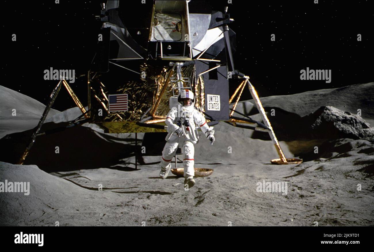 Tom Hanks Film Apollo 13 (USA 1995) Characters: Jim Lovell Director ...
