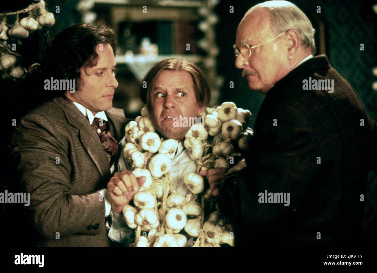 Steven Weber, Peter Macnicol, Harvey Korman Film: Dracula: Dead & Loving It (USA/FR 1995) Characters: Jonathan Harker,R.M. Renfield,Dr. Jack Seward  Director: Mel Brooks 22 December 1995   **WARNING** This Photograph is for editorial use only and is the copyright of CASTLE ROCK and/or the Photographer assigned by the Film or Production Company and can only be reproduced by publications in conjunction with the promotion of the above Film. A Mandatory Credit To CASTLE ROCK is required. The Photographer should also be credited when known. No commercial use can be granted without written authority Stock Photo