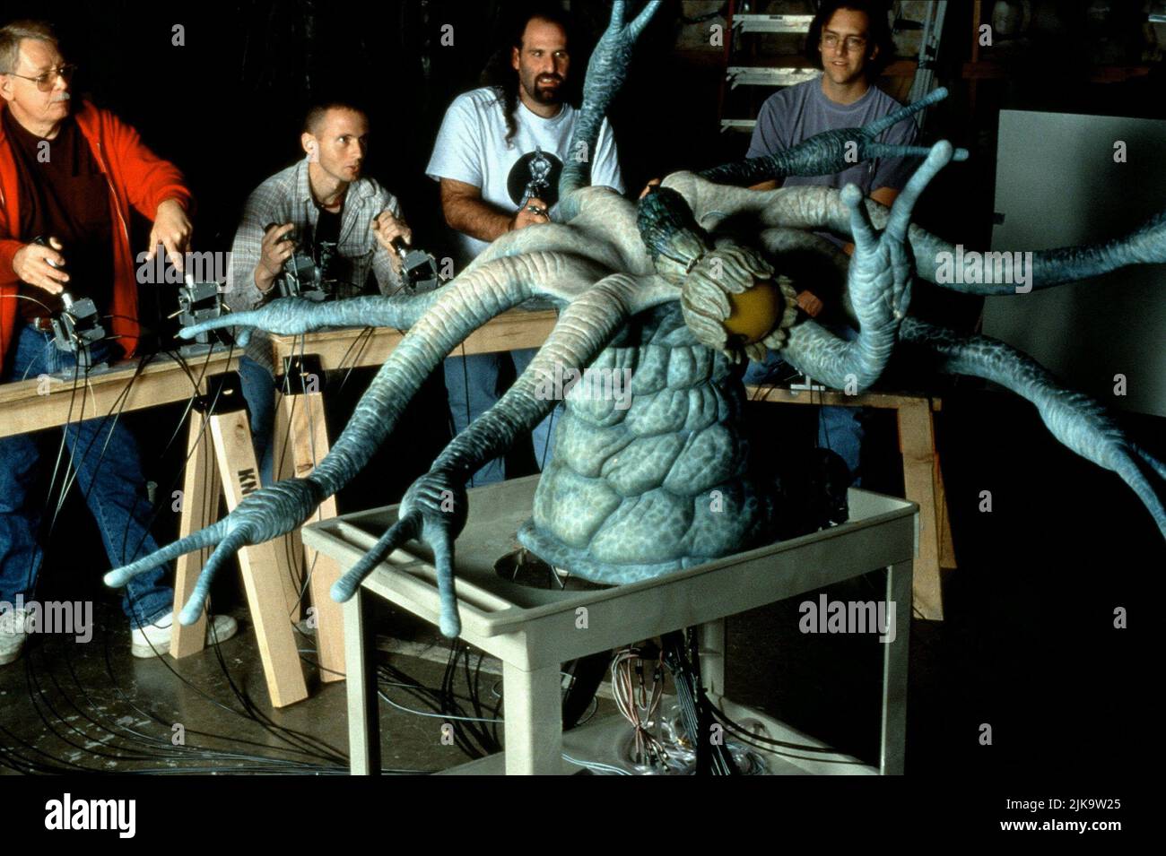 Special Effects Crew & Monster Film Men In Black (USA 1997) Director