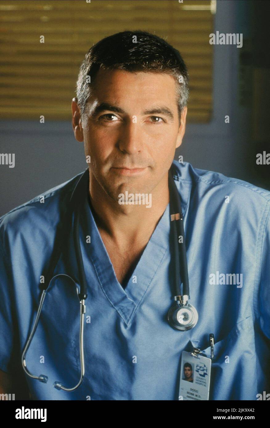 George Clooney Television: Er : Season 4; E.R. (TV-Serie) Characters: Dr. Doug Ross  Usa 1994-2000, / 4. Staffel, Season 4 25 September 1997   **WARNING** This Photograph is for editorial use only and is the copyright of WARNER BROS. TELEVISION and/or the Photographer assigned by the Film or Production Company and can only be reproduced by publications in conjunction with the promotion of the above Film. A Mandatory Credit To WARNER BROS. TELEVISION is required. The Photographer should also be credited when known. No commercial use can be granted without written authority from the Film Company Stock Photo