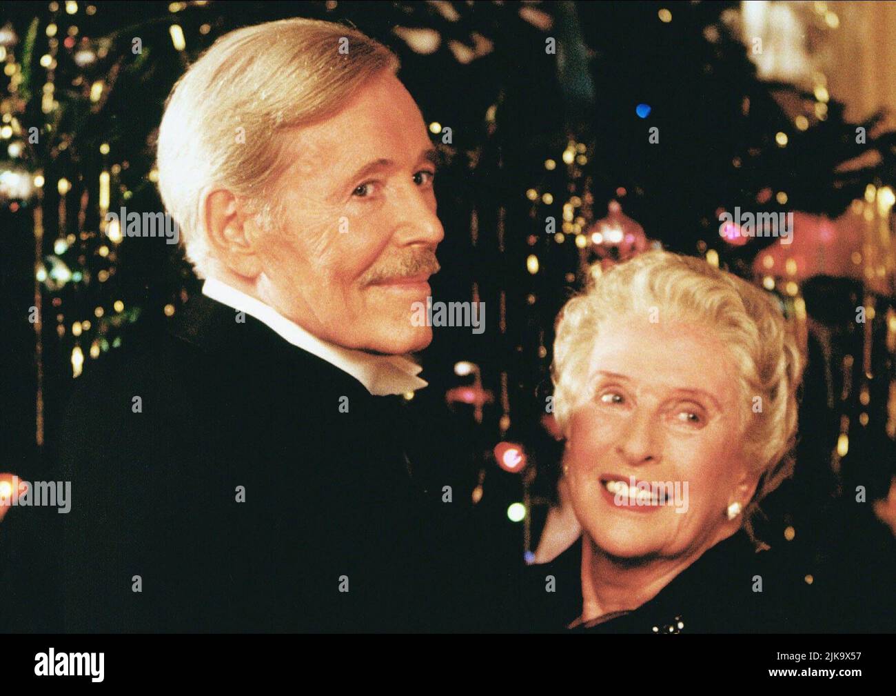 Peter O'Toole & Anneliese Uhlig Film: Coming Home (TV-FILM) Characters: Colonel Edgar Carey-Lewis & Aunt Lavinia  Uk/Ger 1997, Director: Giles Foster 01 December 1997   **WARNING** This Photograph is for editorial use only and is the copyright of YTV and/or the Photographer assigned by the Film or Production Company and can only be reproduced by publications in conjunction with the promotion of the above Film. A Mandatory Credit To YTV is required. The Photographer should also be credited when known. No commercial use can be granted without written authority from the Film Company. Stock Photo