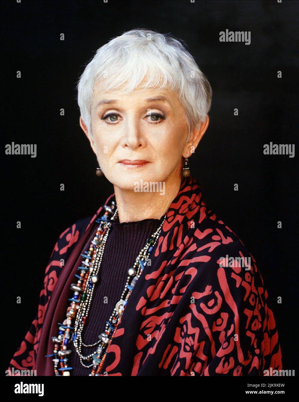 Barbara Barrie Television: Suddenly Susan (TV-SERIE) Characters: Helen