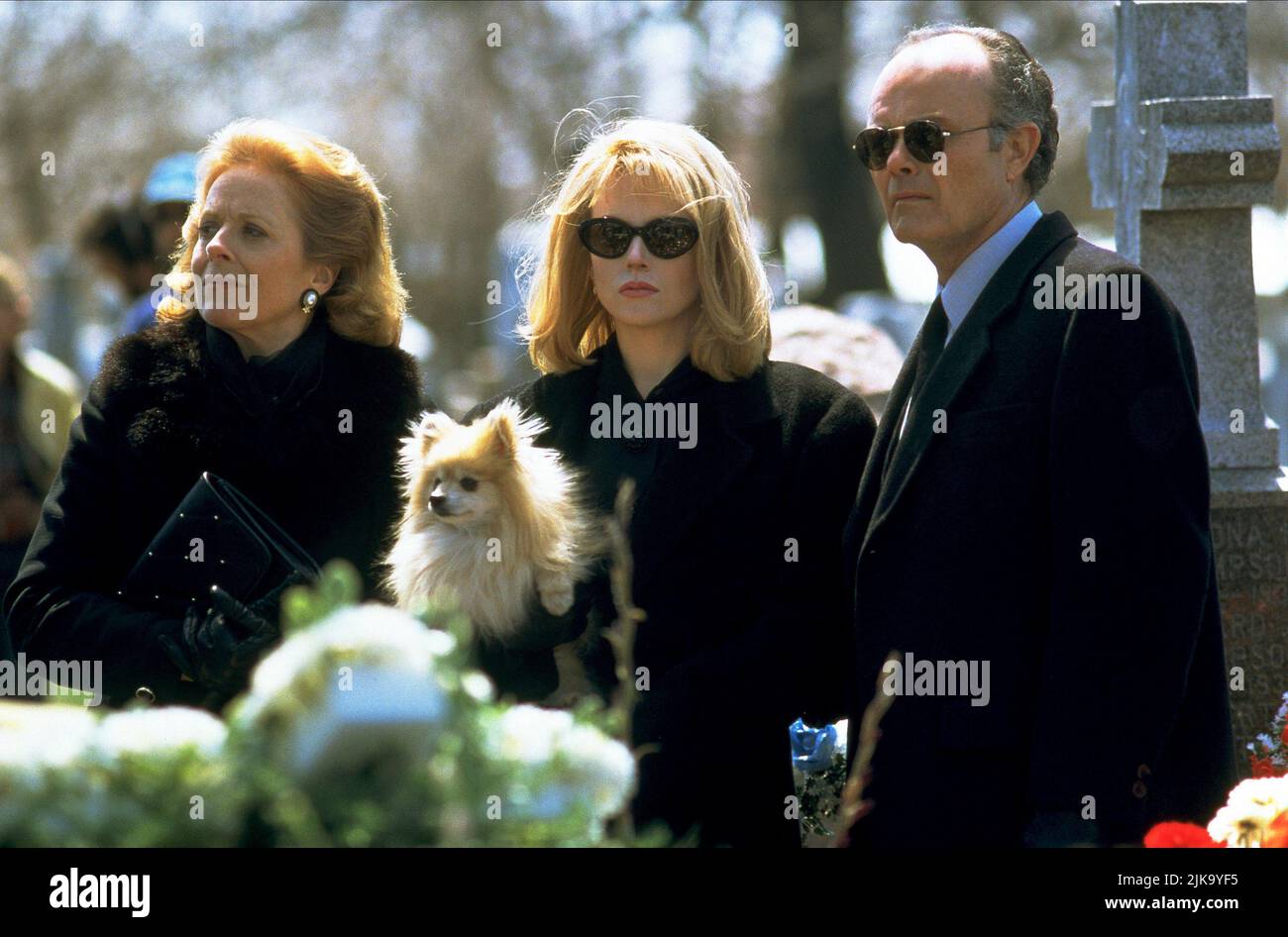 Holland Taylor, Nicole Kidman & Kurtwood Smith Film: To Die For (USA/CAN/UK 1995) Characters: Carol Stone, Suzanne Stone Maretto, Earl Stone  Director: Gus Van Sant 20 May 1995   **WARNING** This Photograph is for editorial use only and is the copyright of COLUMBIA and/or the Photographer assigned by the Film or Production Company and can only be reproduced by publications in conjunction with the promotion of the above Film. A Mandatory Credit To COLUMBIA is required. The Photographer should also be credited when known. No commercial use can be granted without written authority from the Film C Stock Photo