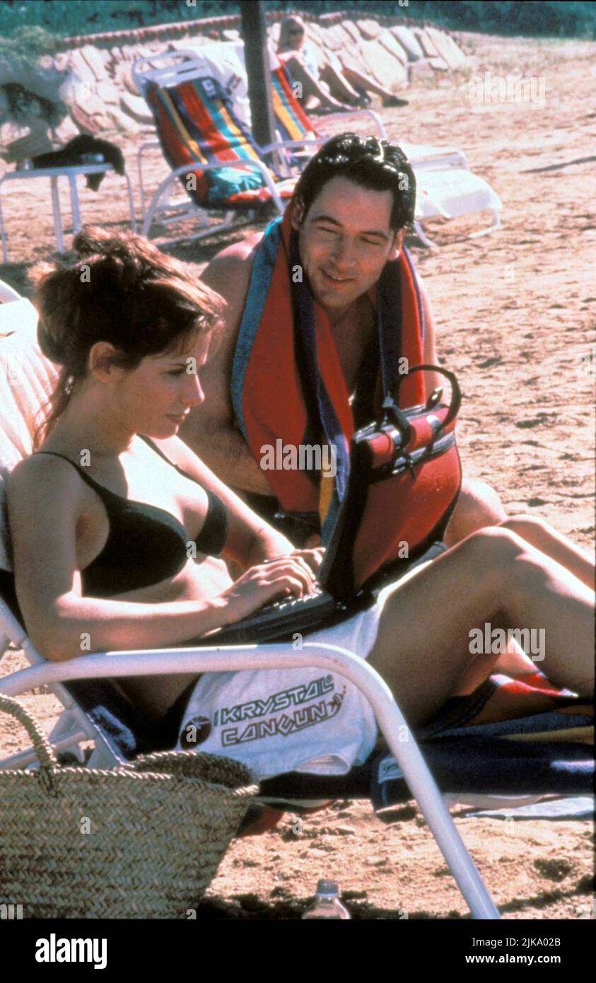 Sandra Bullock Film: The Net (1995) Characters: Angela Bennett Director:  Irwin Winkler 28 July 1995 **WARNING** This Photograph is for editorial use  only and is the copyright of COLUMBIA and/or the Photographer