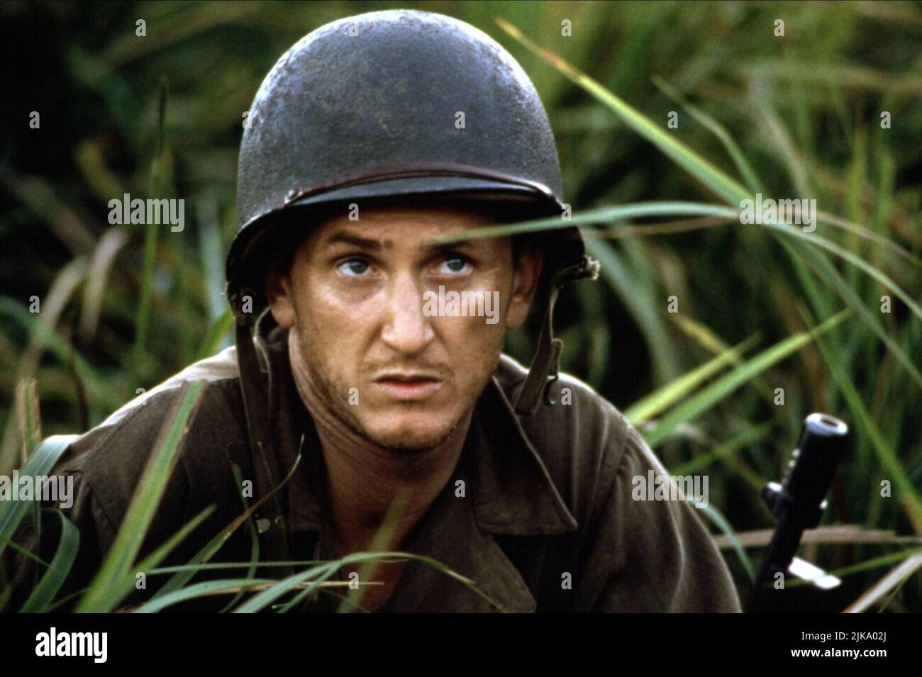 The thin red line sean penn hi-res stock photography and images