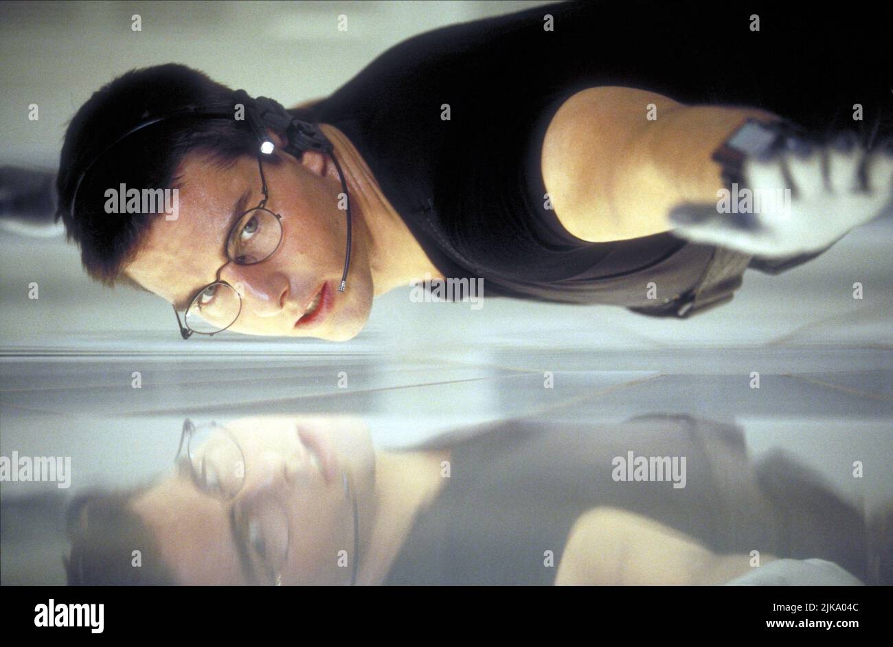 Tom Cruise Film Mission: Impossible (1996) Characters: ETHAN HUNT ...