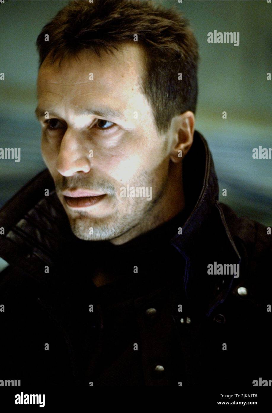 Michael Wincott Film: Alien: Resurrection ; Alien 4 (USA 1997) Characters: Frank Elgyn  Director: Jean-Pierre Jeunet 06 November 1997   **WARNING** This Photograph is for editorial use only and is the copyright of 20TH CENTURY FOX and/or the Photographer assigned by the Film or Production Company and can only be reproduced by publications in conjunction with the promotion of the above Film. A Mandatory Credit To 20TH CENTURY FOX is required. The Photographer should also be credited when known. No commercial use can be granted without written authority from the Film Company. Stock Photo