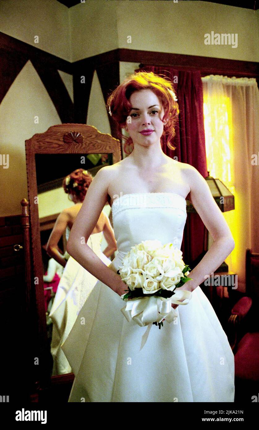 Rose Mcgowan Wedding Dress(01)