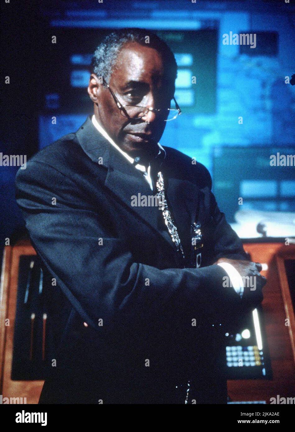 Robert Guillaume Film: Panic In The Skies! (1996) Characters: Rob Barnes  Director: Paul Ziller 13 October 1996   **WARNING** This Photograph is for editorial use only and is the copyright of REGENT and/or the Photographer assigned by the Film or Production Company and can only be reproduced by publications in conjunction with the promotion of the above Film. A Mandatory Credit To REGENT is required. The Photographer should also be credited when known. No commercial use can be granted without written authority from the Film Company. Stock Photo