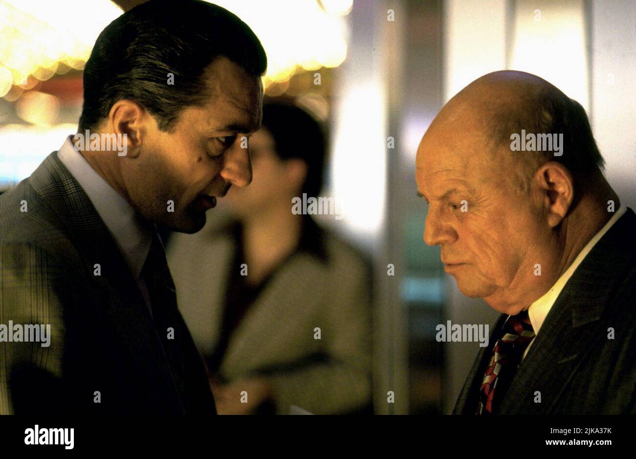 Robert De Niro & Don Rickles Film: Casino (USA/FR 1995) Characters: Sam 'Ace' Rothstein & Billy Sherbert  Director: Martin Scorsese 14 November 1995   **WARNING** This Photograph is for editorial use only and is the copyright of UNIVERSAL PICTURES and/or the Photographer assigned by the Film or Production Company and can only be reproduced by publications in conjunction with the promotion of the above Film. A Mandatory Credit To UNIVERSAL PICTURES is required. The Photographer should also be credited when known. No commercial use can be granted without written authority from the Film Company. Stock Photo