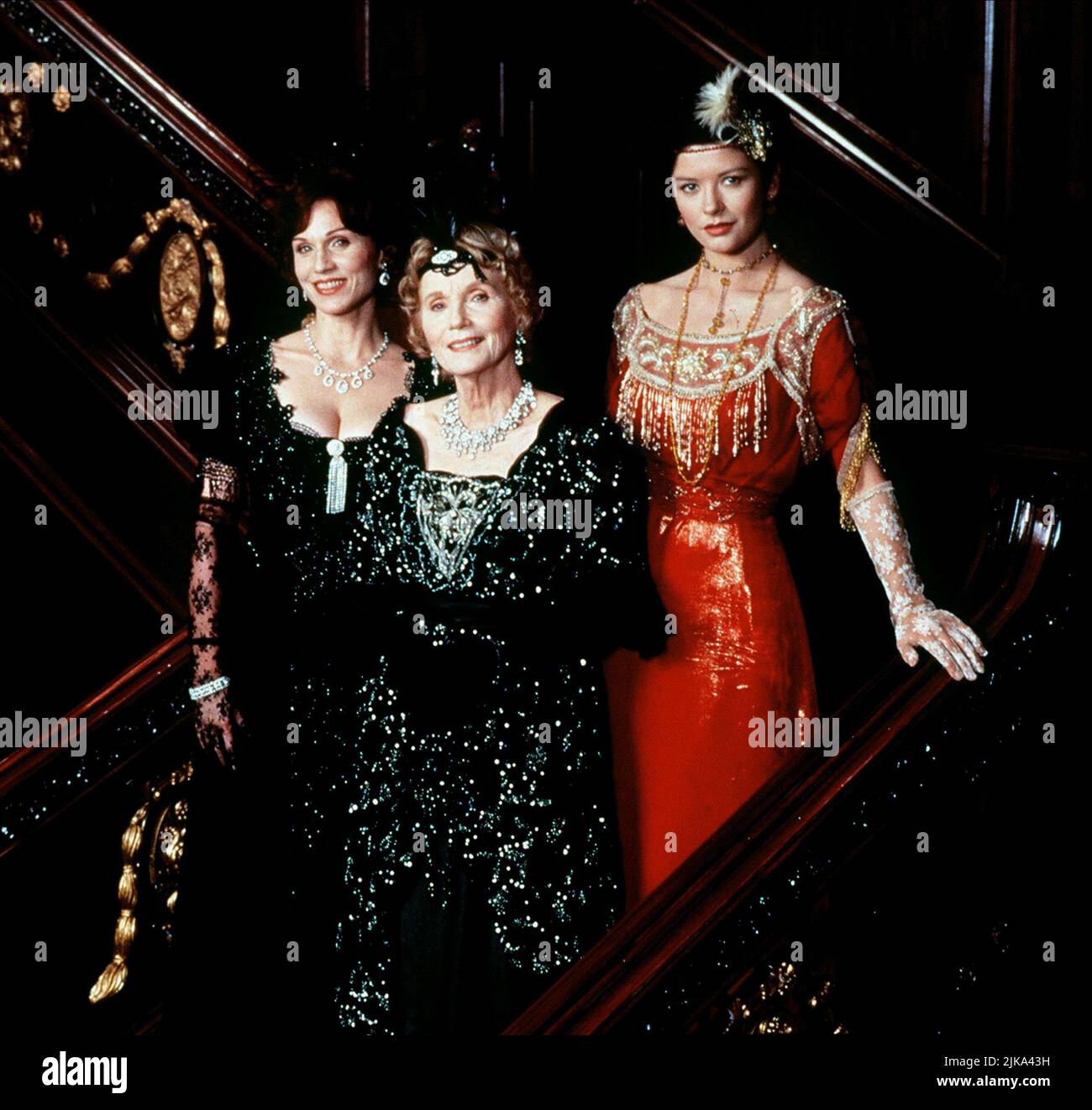 Marilu Henner, Eva Marie Saint & Catherine Zeta-Jones Film: Titanic (TV-Miniserie) Characters: Molly Brown,Hazel Foley &  Usa/Can 1996, Director: Robert Lieberman 17 November 1996   **WARNING** This Photograph is for editorial use only and is the copyright of AMERICAN ZOETROPE and/or the Photographer assigned by the Film or Production Company and can only be reproduced by publications in conjunction with the promotion of the above Film. A Mandatory Credit To AMERICAN ZOETROPE is required. The Photographer should also be credited when known. No commercial use can be granted without written auth Stock Photo