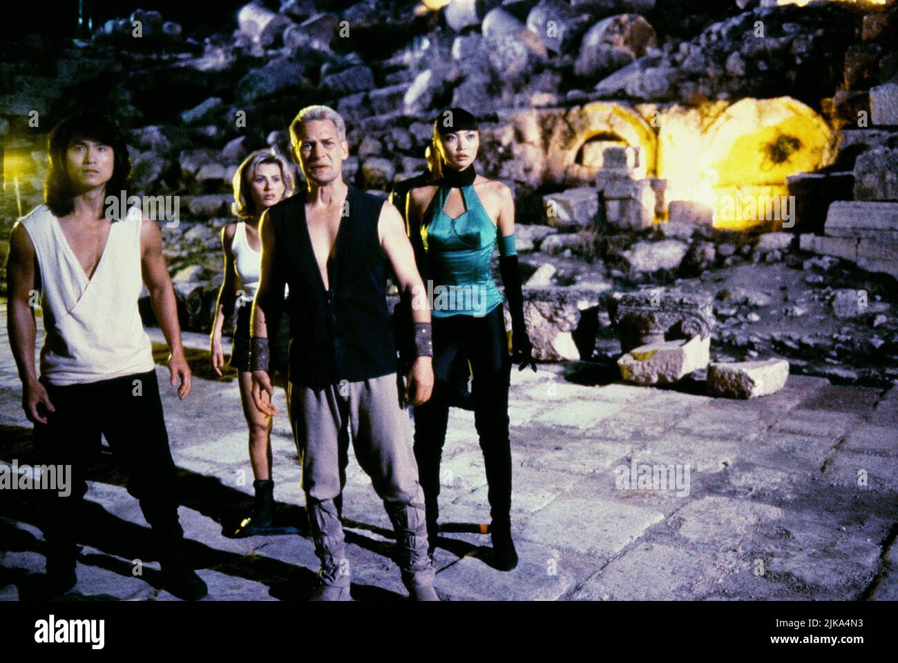 Robin Shou, Sandra Hess, James Remar & Irina Pantaeva Film: Mortal Kombat 2: Annihilation (1997) Characters: Liu Kang,Sonya Blade,Lord Rayden & Jade  Director: John R. Leonetti 21 November 1997   **WARNING** This Photograph is for editorial use only and is the copyright of NEW LINE and/or the Photographer assigned by the Film or Production Company and can only be reproduced by publications in conjunction with the promotion of the above Film. A Mandatory Credit To NEW LINE is required. The Photographer should also be credited when known. No commercial use can be granted without written authorit Stock Photo