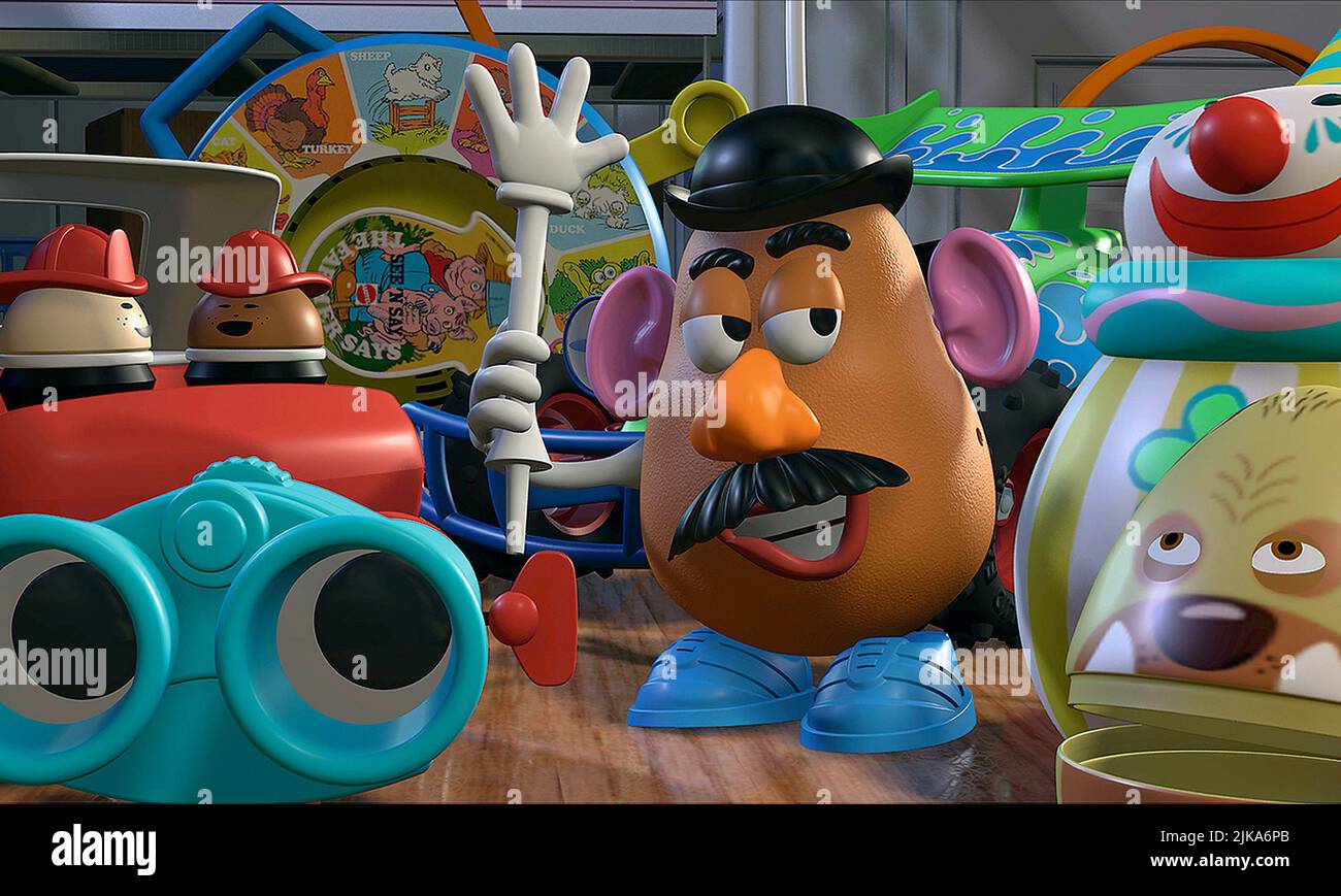 Mr. Potato Head Film: Toy Story (USA 1995)   Director: John Lasseter 19 November 1995   **WARNING** This Photograph is for editorial use only and is the copyright of PIXARDISNEY and/or the Photographer assigned by the Film or Production Company and can only be reproduced by publications in conjunction with the promotion of the above Film. A Mandatory Credit To PIXARDISNEY is required. The Photographer should also be credited when known. No commercial use can be granted without written authority from the Film Company. Stock Photo