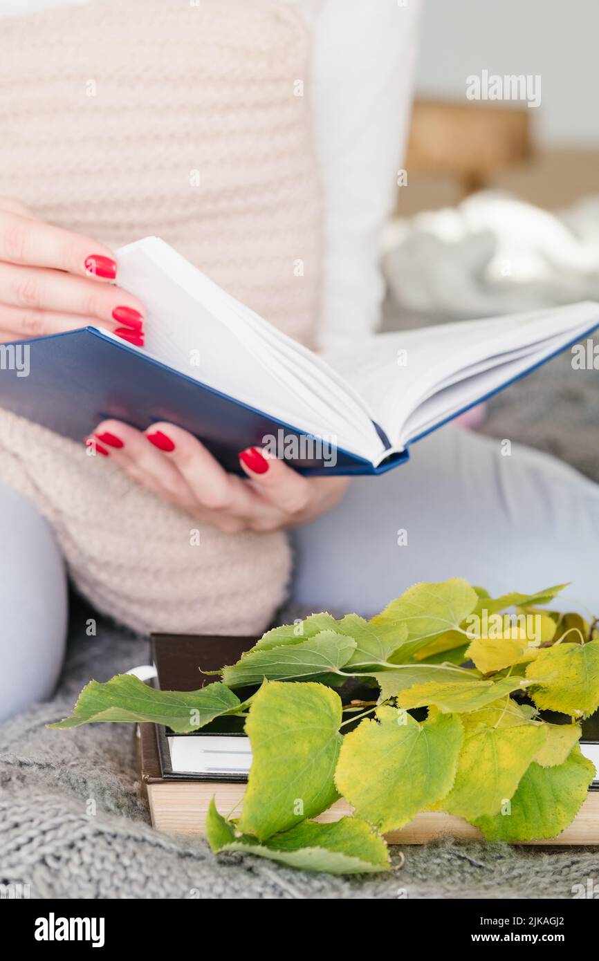 biologist hobby female scientist study botany Stock Photo Alamy