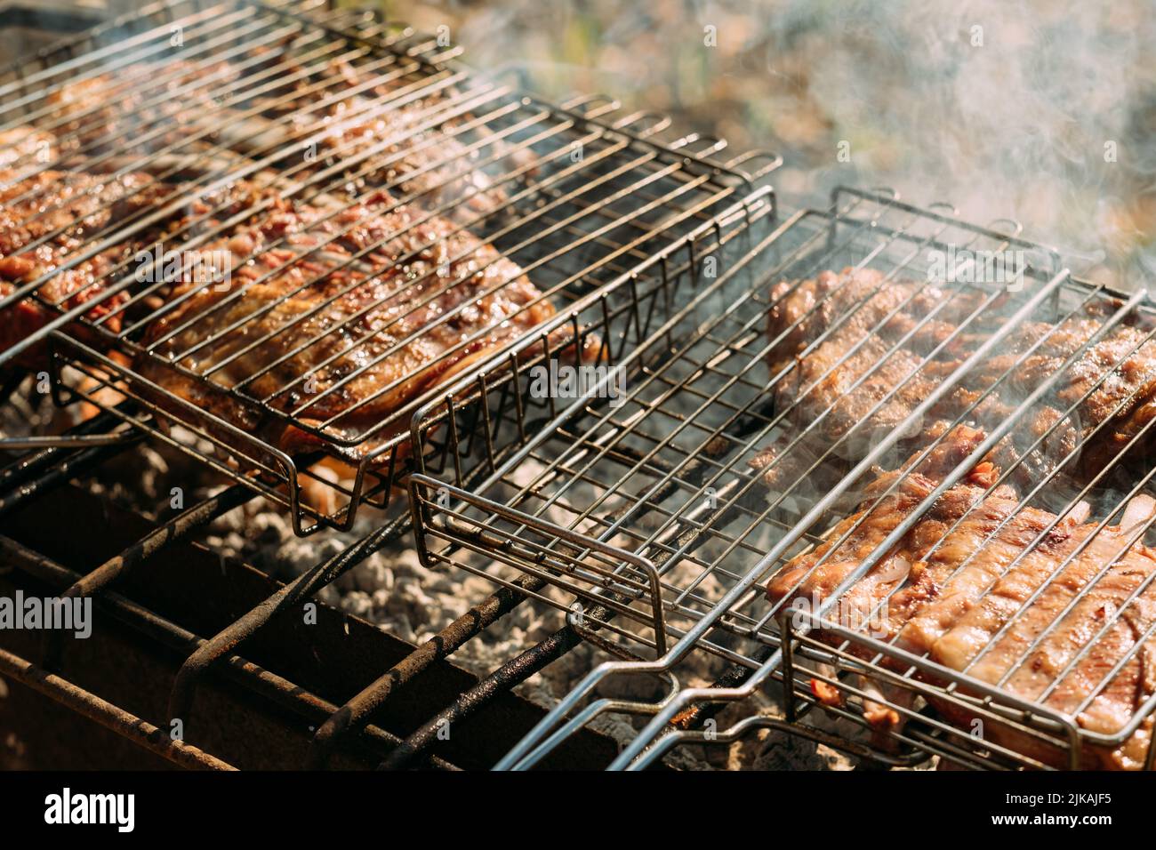 picnic party food festival meat charcoal bbq ribs Stock Photo Alamy