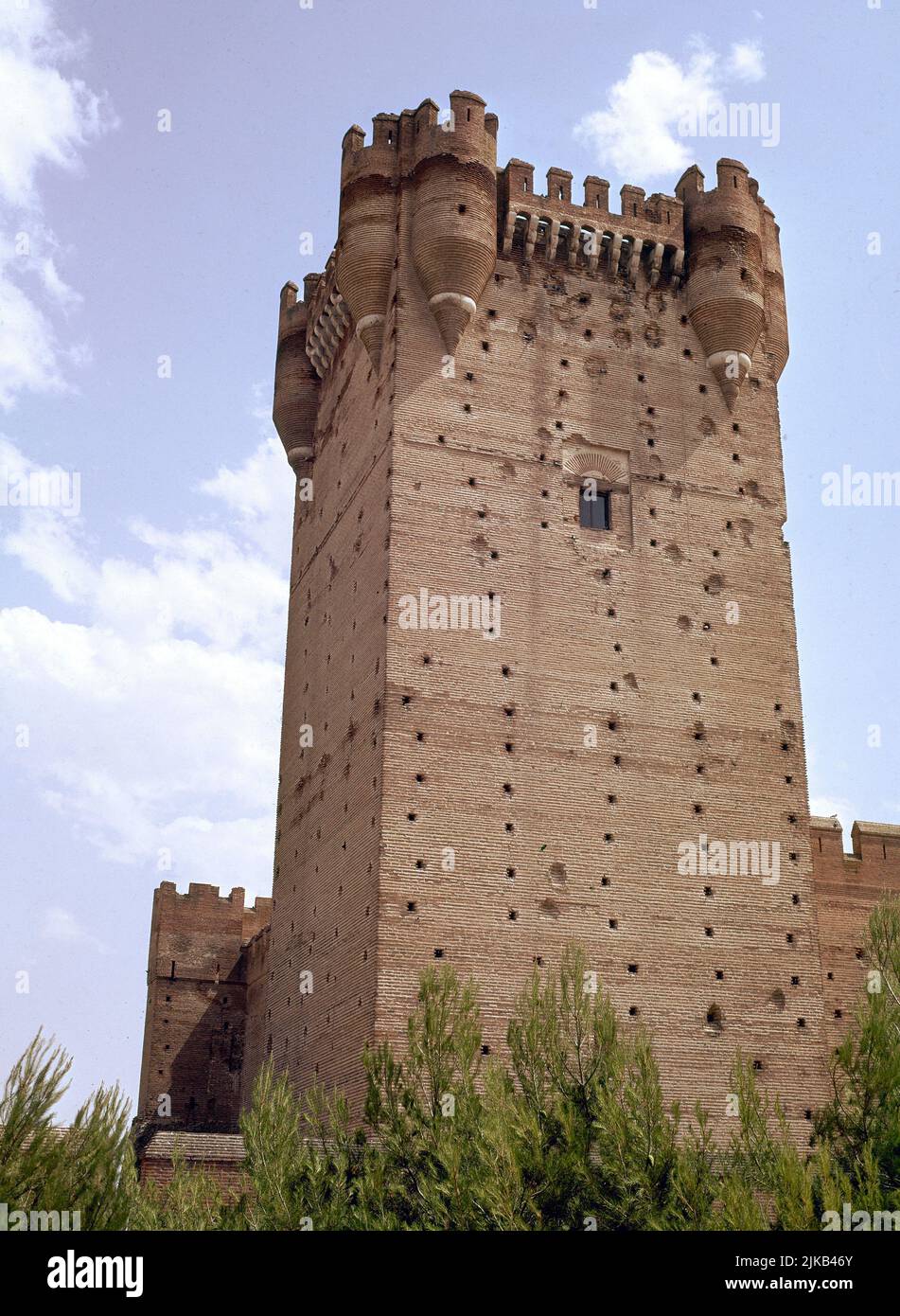 Torre De Homenaje Del Castillo De La Mota Construido En El Siglo Xv Location Castillo De La 7074