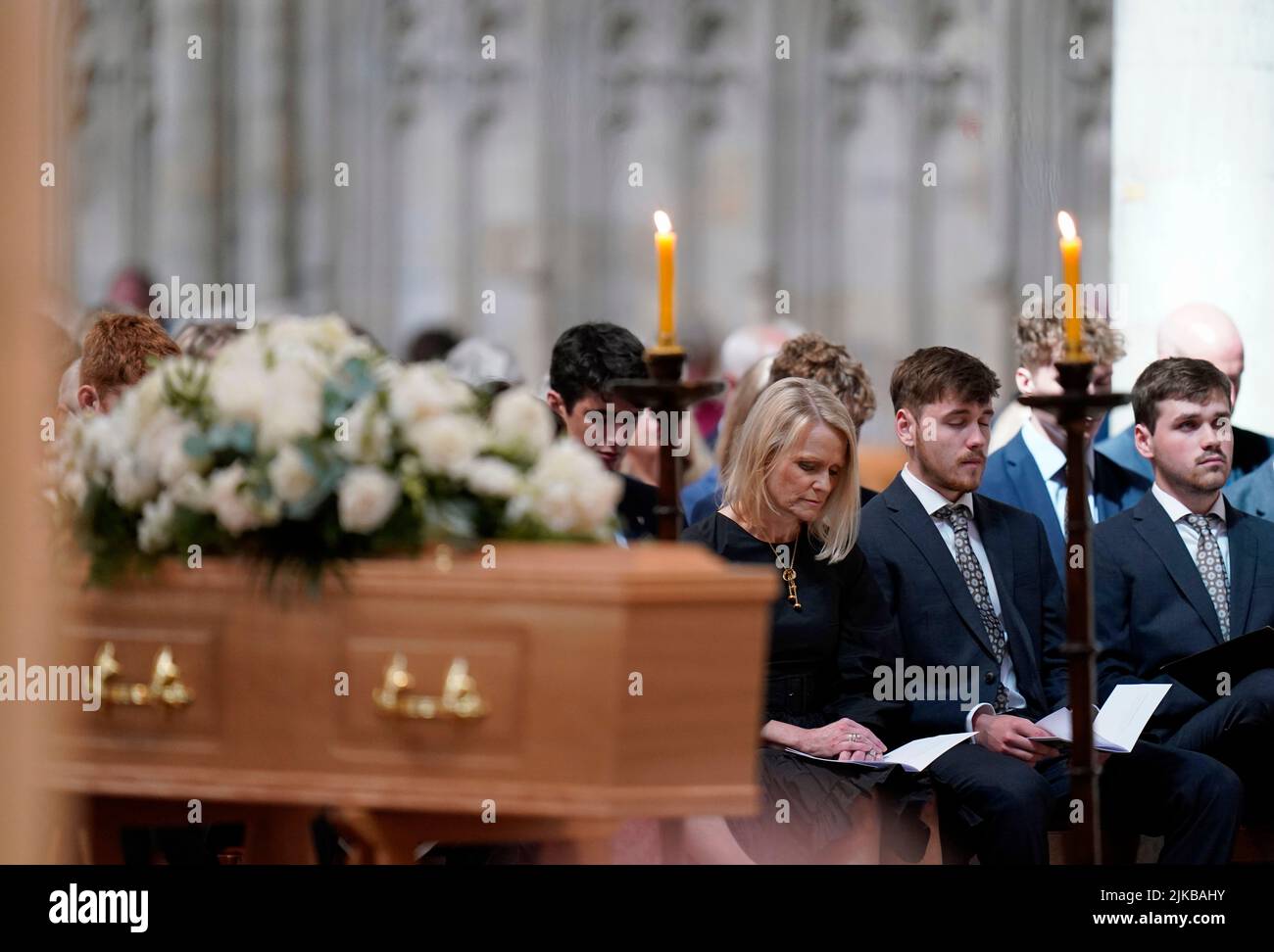 Harry Gration's widow Helen Chene (cenrtre) at a service of thanksgiving for the BBC presenter at York Minster in York. Picture date: Monday August 1, 2022. Stock Photo