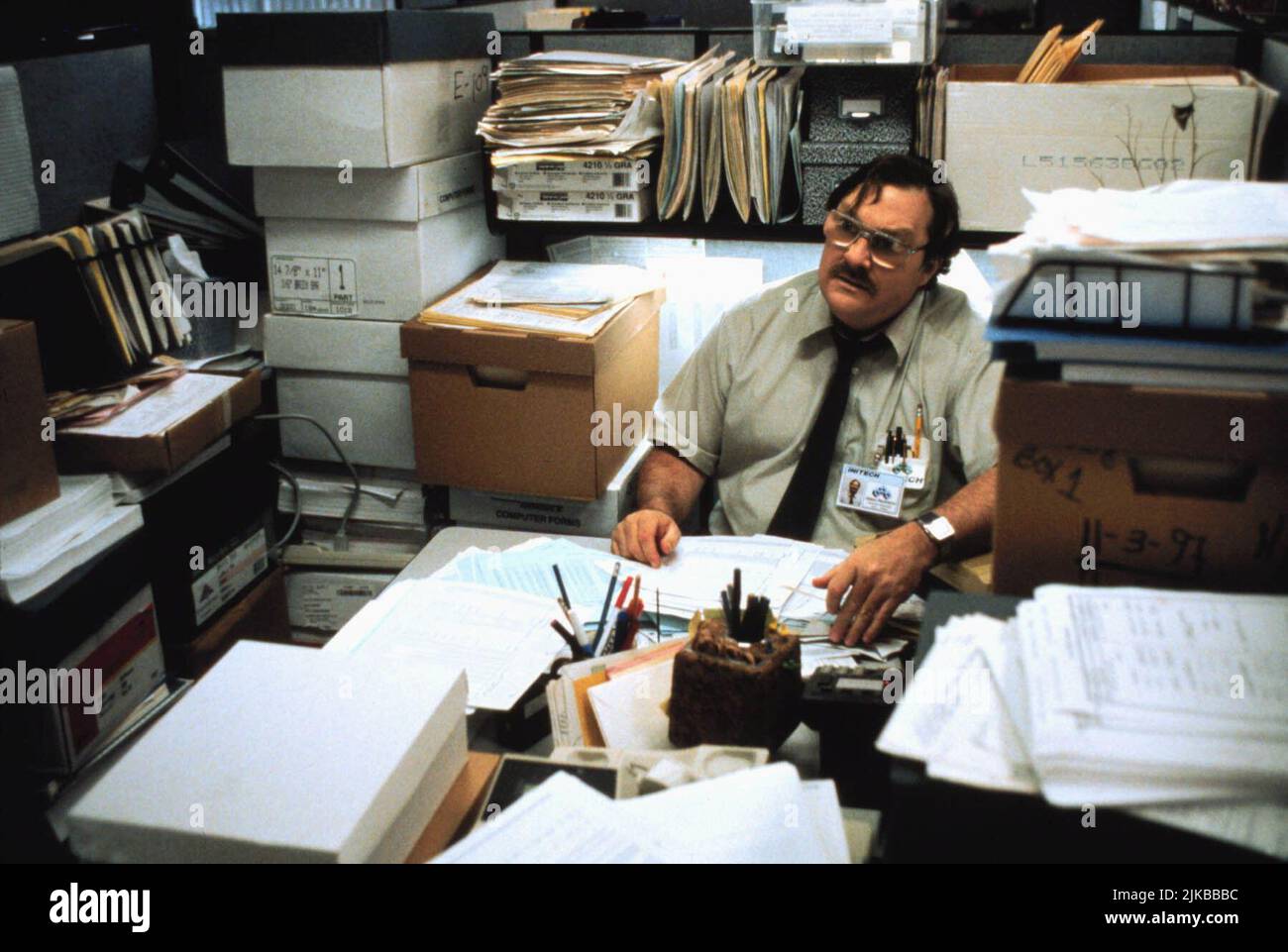 Stephen Root Film: Office Space (1999) Characters: Milton Waddams  Director: Mike Judge 19 February 1999   **WARNING** This Photograph is for editorial use only and is the copyright of 20 CENTURY FOX and/or the Photographer assigned by the Film or Production Company and can only be reproduced by publications in conjunction with the promotion of the above Film. A Mandatory Credit To 20 CENTURY FOX is required. The Photographer should also be credited when known. No commercial use can be granted without written authority from the Film Company. Stock Photo