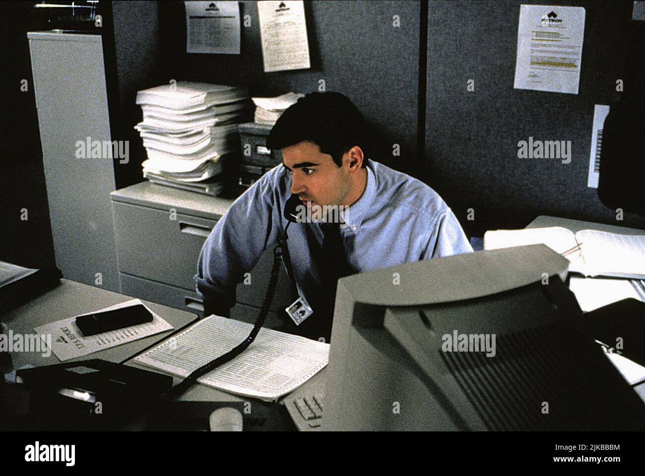 Ron Livingston Film: Office Space (1999) Characters: Peter Gibbons  Director: Mike Judge 19 February 1999   **WARNING** This Photograph is for editorial use only and is the copyright of 20 CENTURY FOX and/or the Photographer assigned by the Film or Production Company and can only be reproduced by publications in conjunction with the promotion of the above Film. A Mandatory Credit To 20 CENTURY FOX is required. The Photographer should also be credited when known. No commercial use can be granted without written authority from the Film Company. Stock Photo