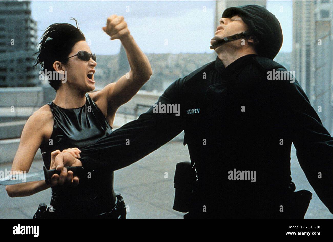 Carrie-Anne Moss Film: The Matrix (USA/AUS 1999) Characters: Trinity  Director: The Wachowski Brothers 31 March 1999   **WARNING** This Photograph is for editorial use only and is the copyright of WARNER BROS. and/or the Photographer assigned by the Film or Production Company and can only be reproduced by publications in conjunction with the promotion of the above Film. A Mandatory Credit To WARNER BROS. is required. The Photographer should also be credited when known. No commercial use can be granted without written authority from the Film Company. Stock Photo