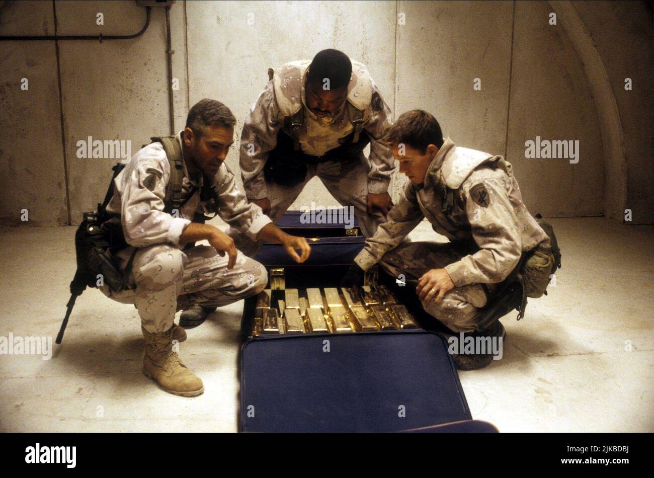 George Clooney, Ice Cube & Mark Wahlberg Film: Three Kings (USA/AUS 1999) Characters: Archie Gates, Chief Elgin, Troy Barlow  Director: David O. Russell 27 September 1999   **WARNING** This Photograph is for editorial use only and is the copyright of WARNER BROS. and/or the Photographer assigned by the Film or Production Company and can only be reproduced by publications in conjunction with the promotion of the above Film. A Mandatory Credit To WARNER BROS. is required. The Photographer should also be credited when known. No commercial use can be granted without written authority from the Film Stock Photo