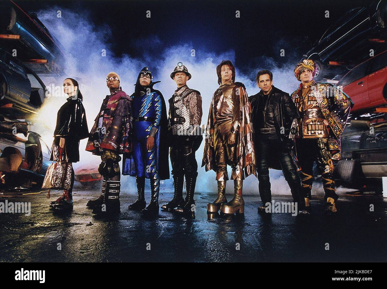 Janeane Garofalo, Kel Mitchell, Wes Studi, William H. Macy, Hank Azaria, Ben Stiller & Paul Reubens Film: Mystery Men (USA 1999) Characters: The Bowler, The Invisible Boy, The Sphinx, The Shoveller, The Blue Raja, Mr. Furious, The Spleen  Director: Kinka Usher 22 July 1999   **WARNING** This Photograph is for editorial use only and is the copyright of UNIVERSAL and/or the Photographer assigned by the Film or Production Company and can only be reproduced by publications in conjunction with the promotion of the above Film. A Mandatory Credit To UNIVERSAL is required. The Photographer should also Stock Photo