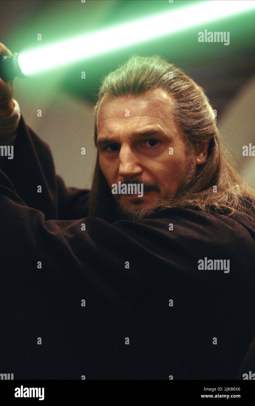 Download Liam Neeson Qui-Gon Jinn Star Wars Light Saber Wallpaper