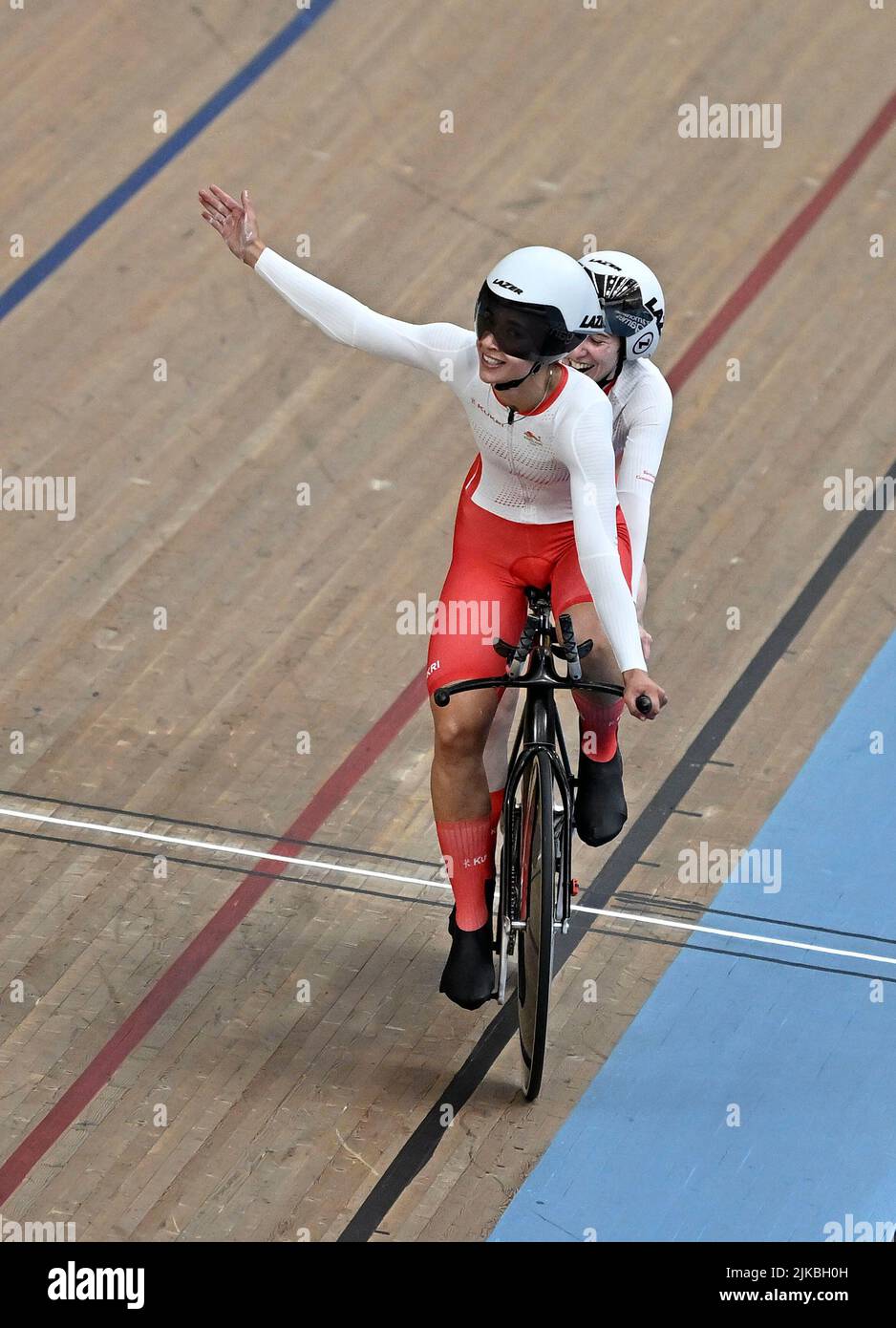 Stratford, United Kingdom. 31st July, 2022. Commonwealth Games Track Cycling. Olympic Velodrome. Stratford. Sophie Unwin and Georgia Holt (ENG) celebrate their time in the Womens Tandem B 1000m Time Trial. Credit: Sport In Pictures/Alamy Live News Stock Photo