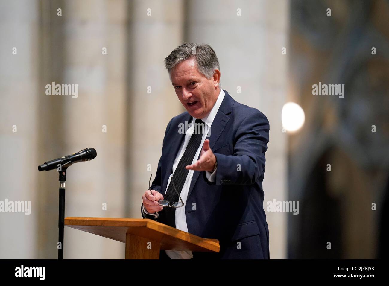 Broadcaster Simon McCoy speaks at a service of thanksgiving for BBC presenter Harry Gration at York Minster in York. Picture date: Monday August 1, 2022. Stock Photo