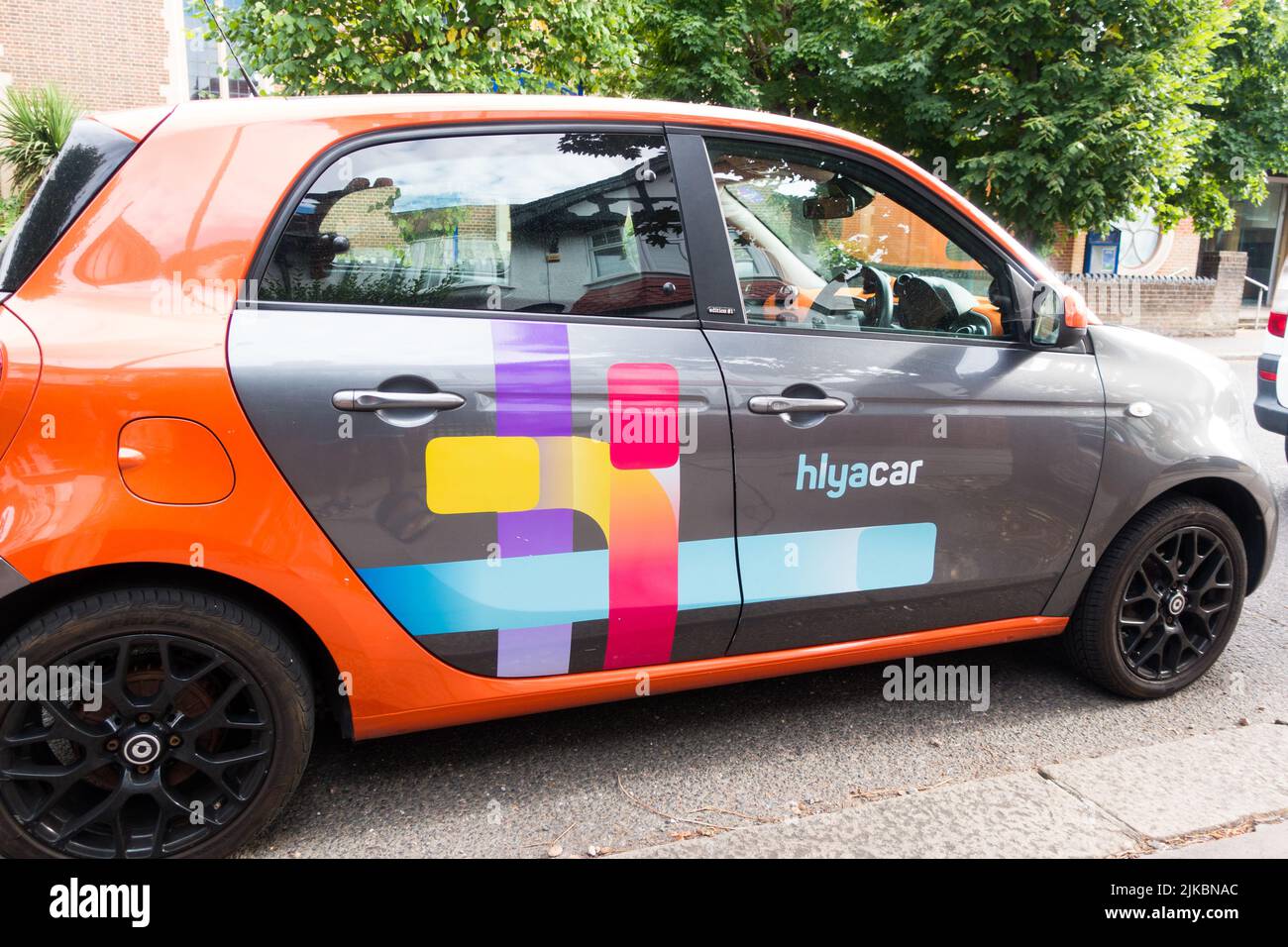 Hiyacar A Peer To Peer Car Rental Cheaper Option In UK Stock Photo Alamy hiyacar-a-peer-to-peer-car-rental-cheaper-option-in-uk-stock-photo-alamy