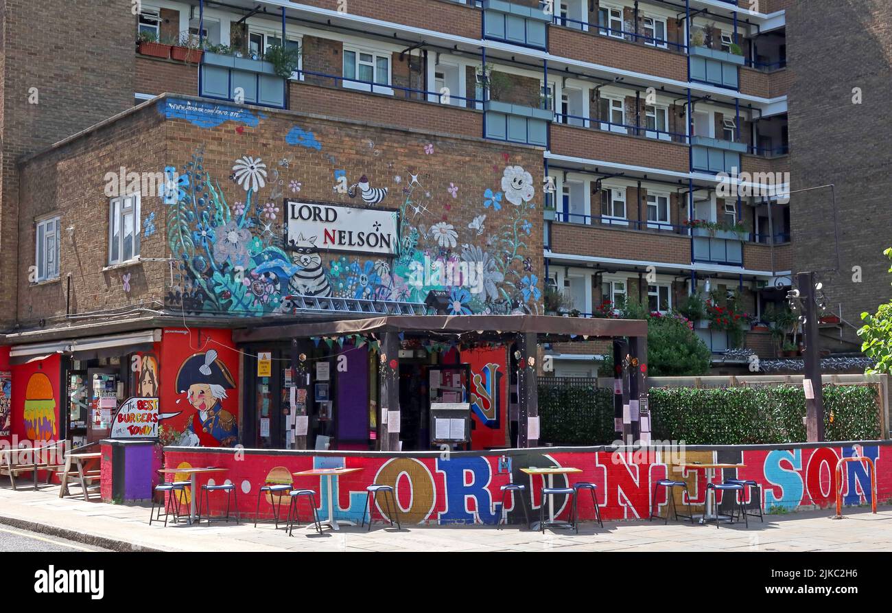 Graffiti decorated  Lord Nelson pub, Southwark - 243 Union St, Southwark, London, England, UK,  SE1 0LR Stock Photo