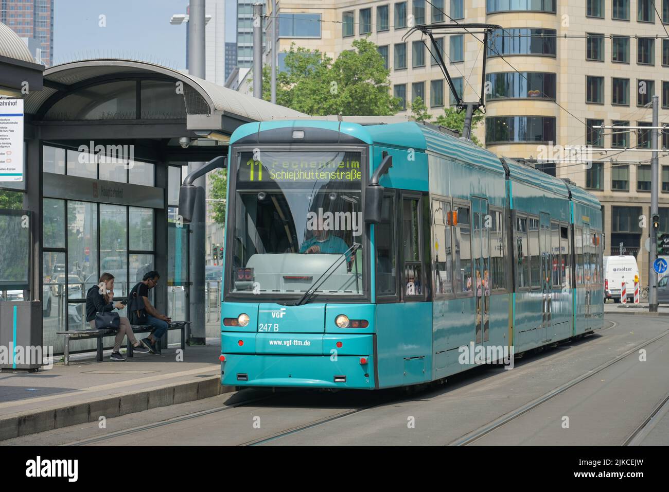 stra-enbahn-vgf-frankfurt-am-main-hessen-deutschland-stock-photo