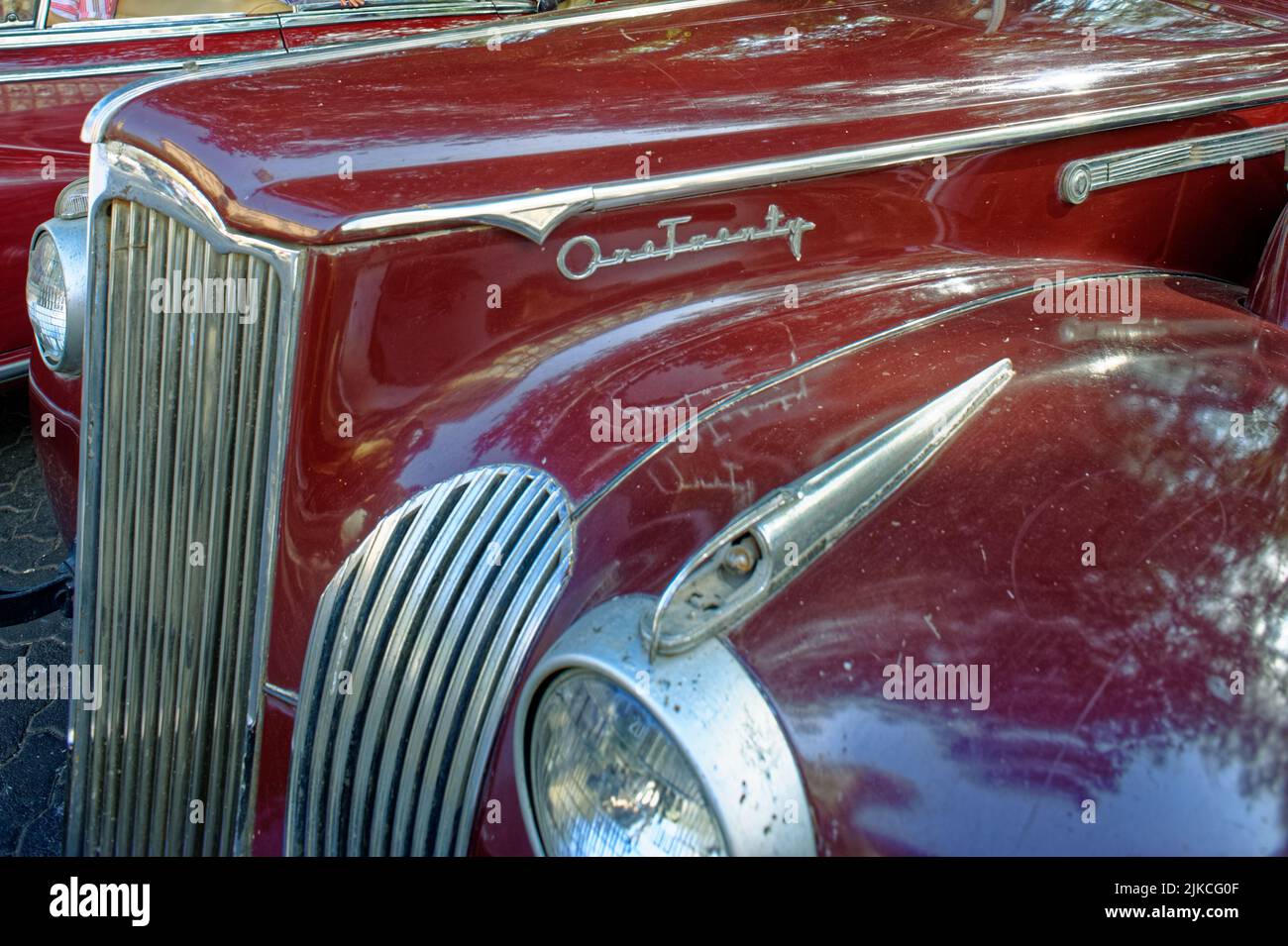 04 Mar 2012 vintage car in car rally Mumbai, Fort Horniman circle