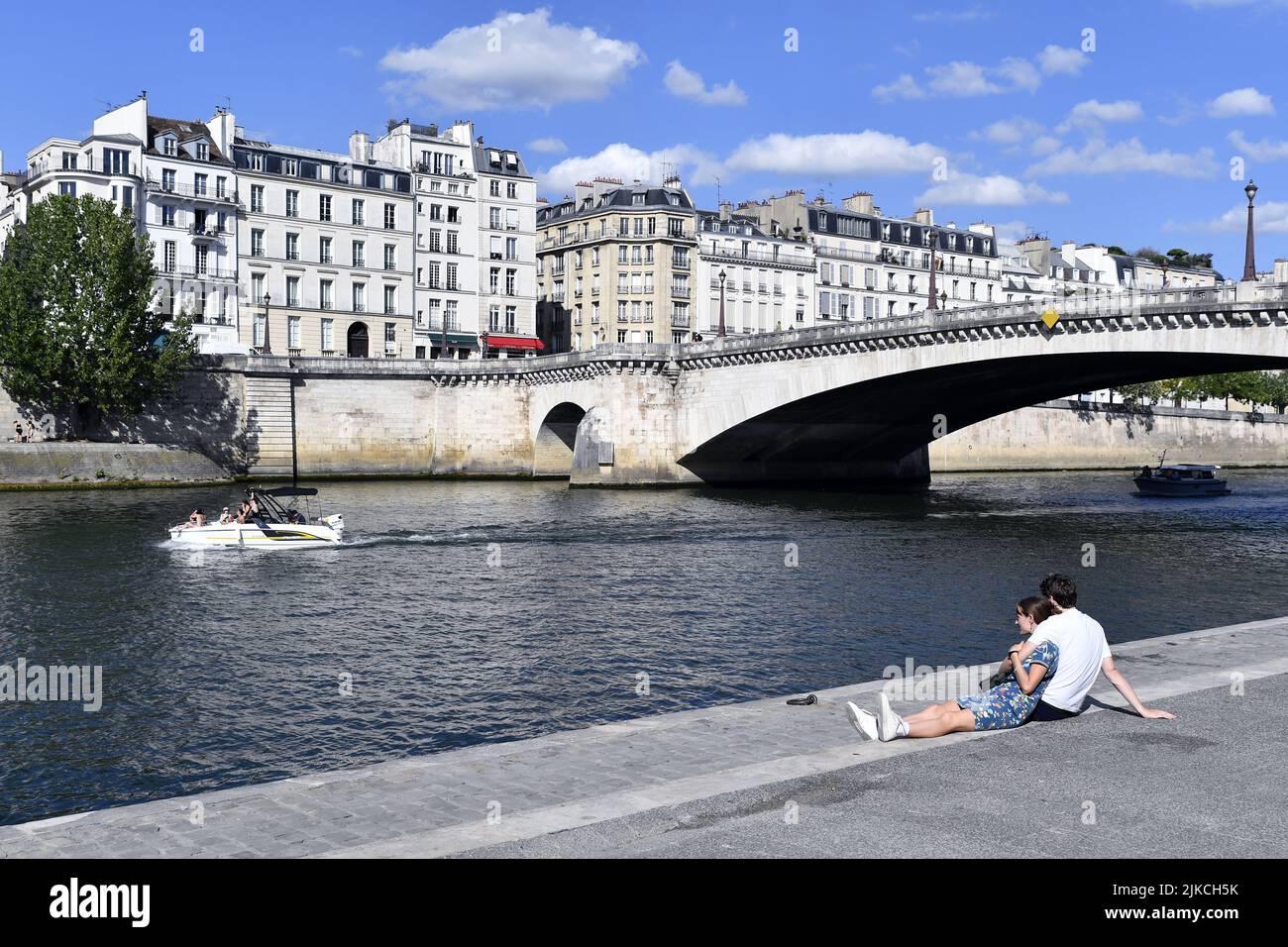 The Seine Seen From Quai De La Tournelle Paris France Stock Photo the-seine-seen-from-quai-de-la-tournelle-paris-france-stock-photo