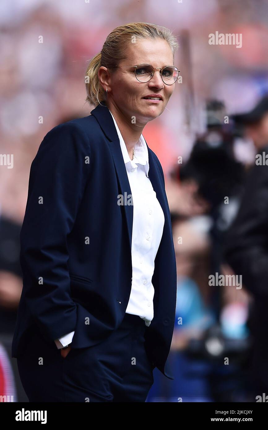 London, UK. 31st July, 2022. Sarina Wiegman, the England Women's football team Head Coach looks on . UEFA Women's Euro England 2022 Final, England women v Germany women at Wembley Stadium in London on Sunday 31st July 2022. this image may only be used for Editorial purposes. Editorial use only, license required for commercial use. No use in betting, games or a single club/league/player publications. pic by Steffan Bowen/Andrew Orchard sports photography/Alamy Live news Credit: Andrew Orchard sports photography/Alamy Live News Stock Photo