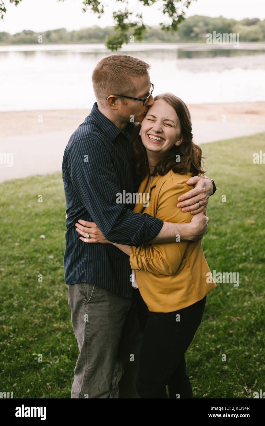 Guy hug hi-res stock photography and images - Alamy