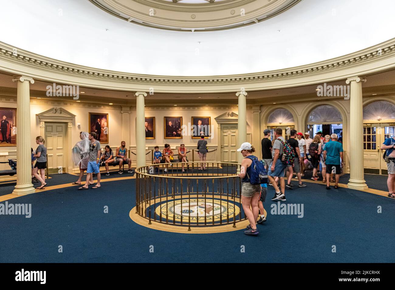 Group of tourist visiting the Hall of Presidents Stock Photo